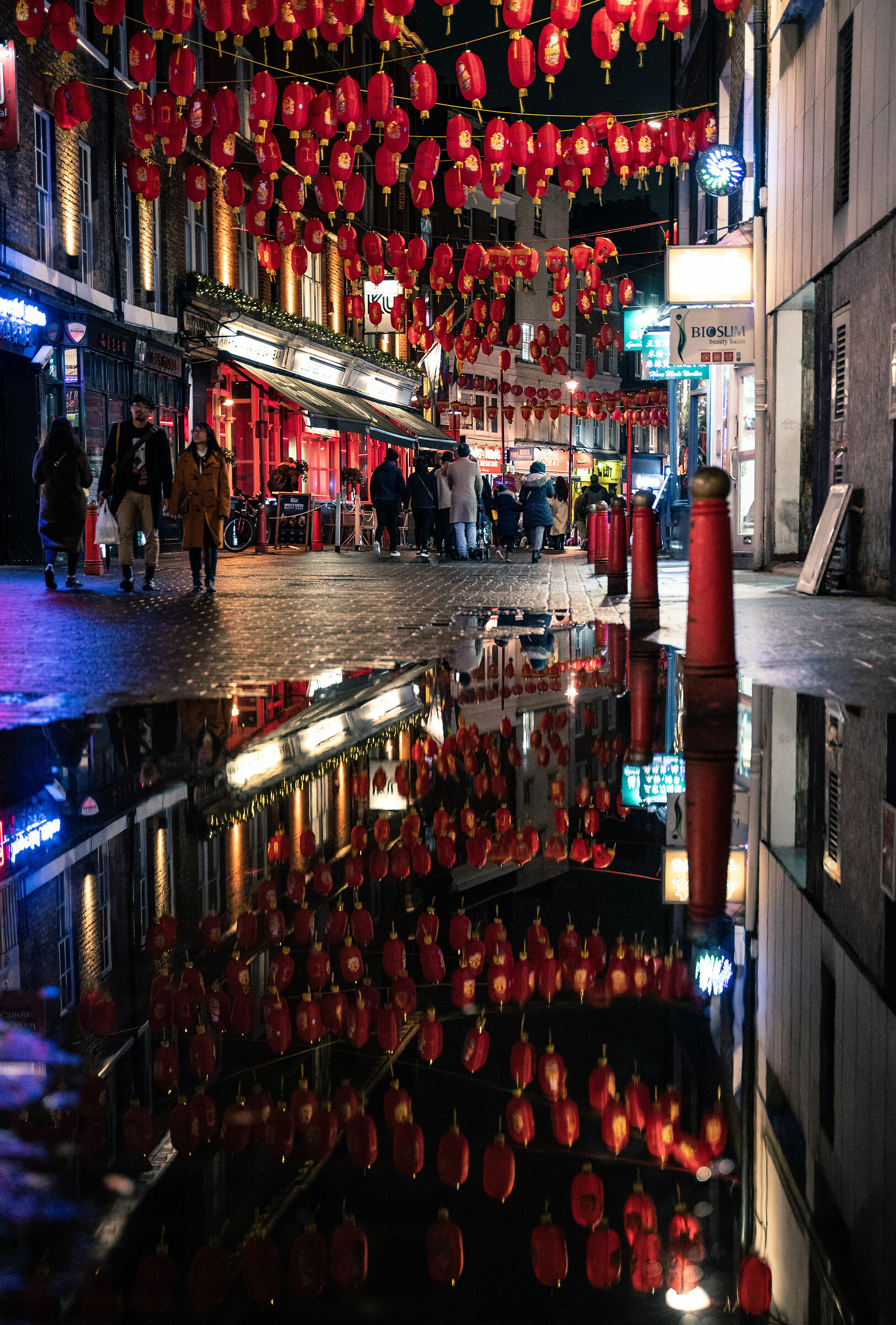 - Reflection in Chinatown -