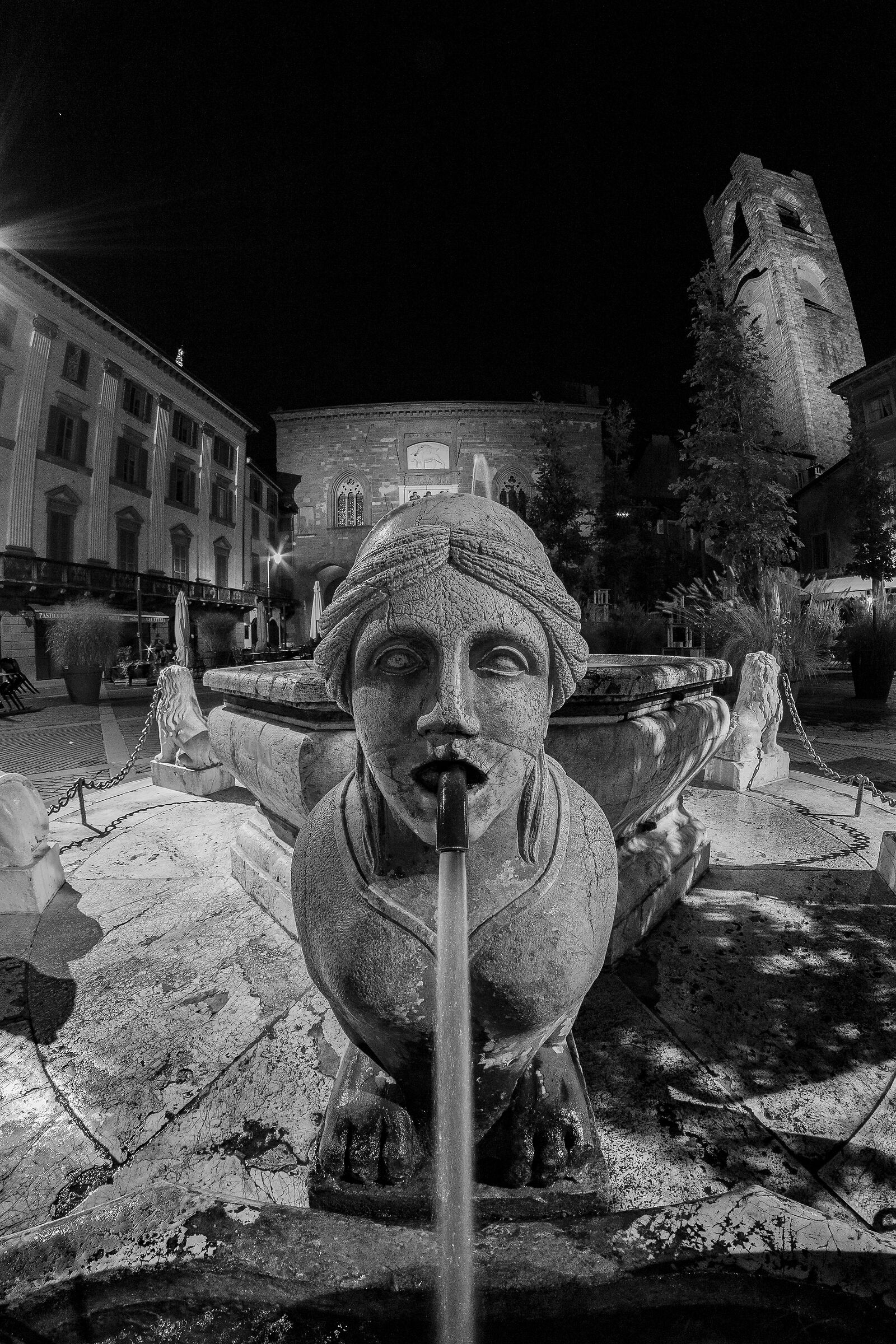 Fontana Contarini - Old Square, Bergamo