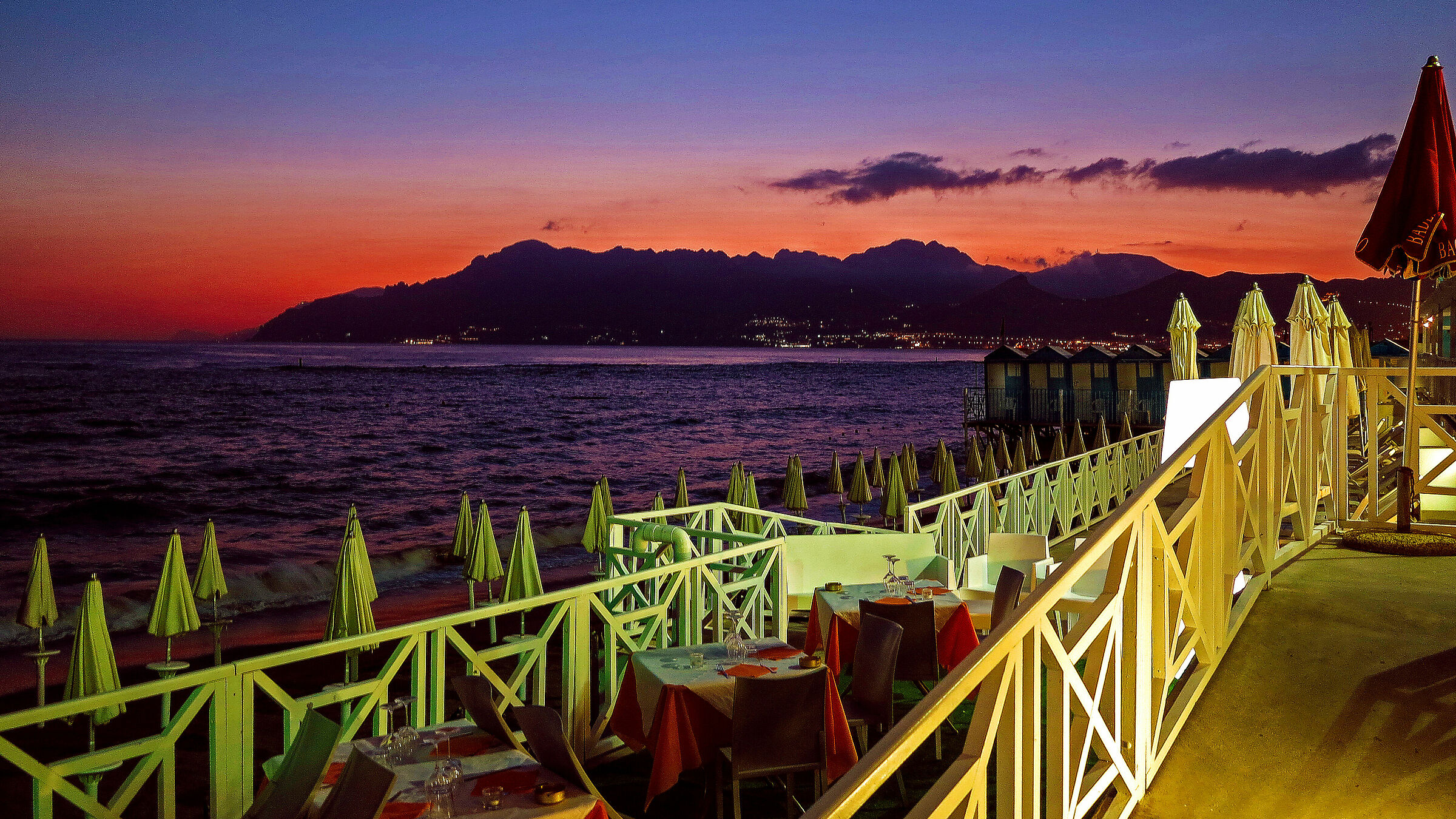 Ristorantino con vista sul golfo di Salerno