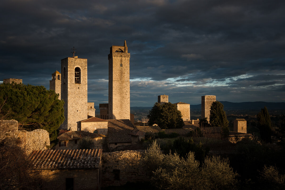 One last ray on San Gimignano ...
