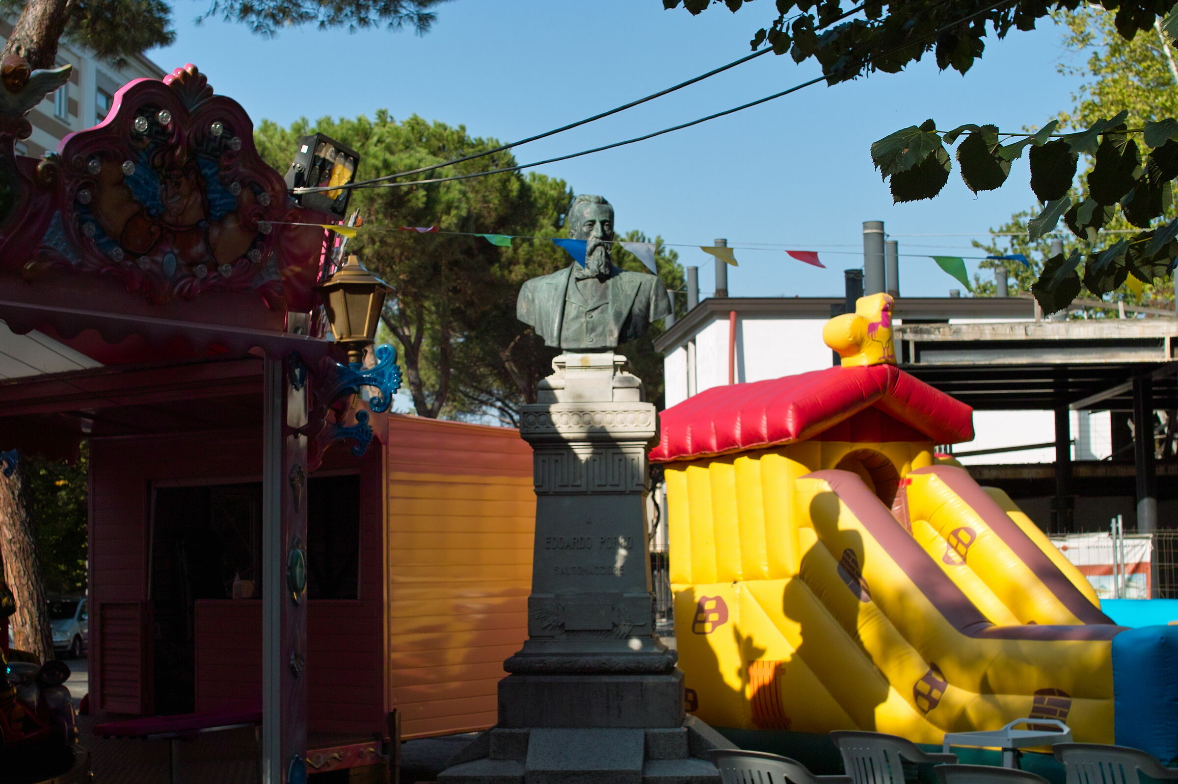 Non tutti sembrano divertirsi