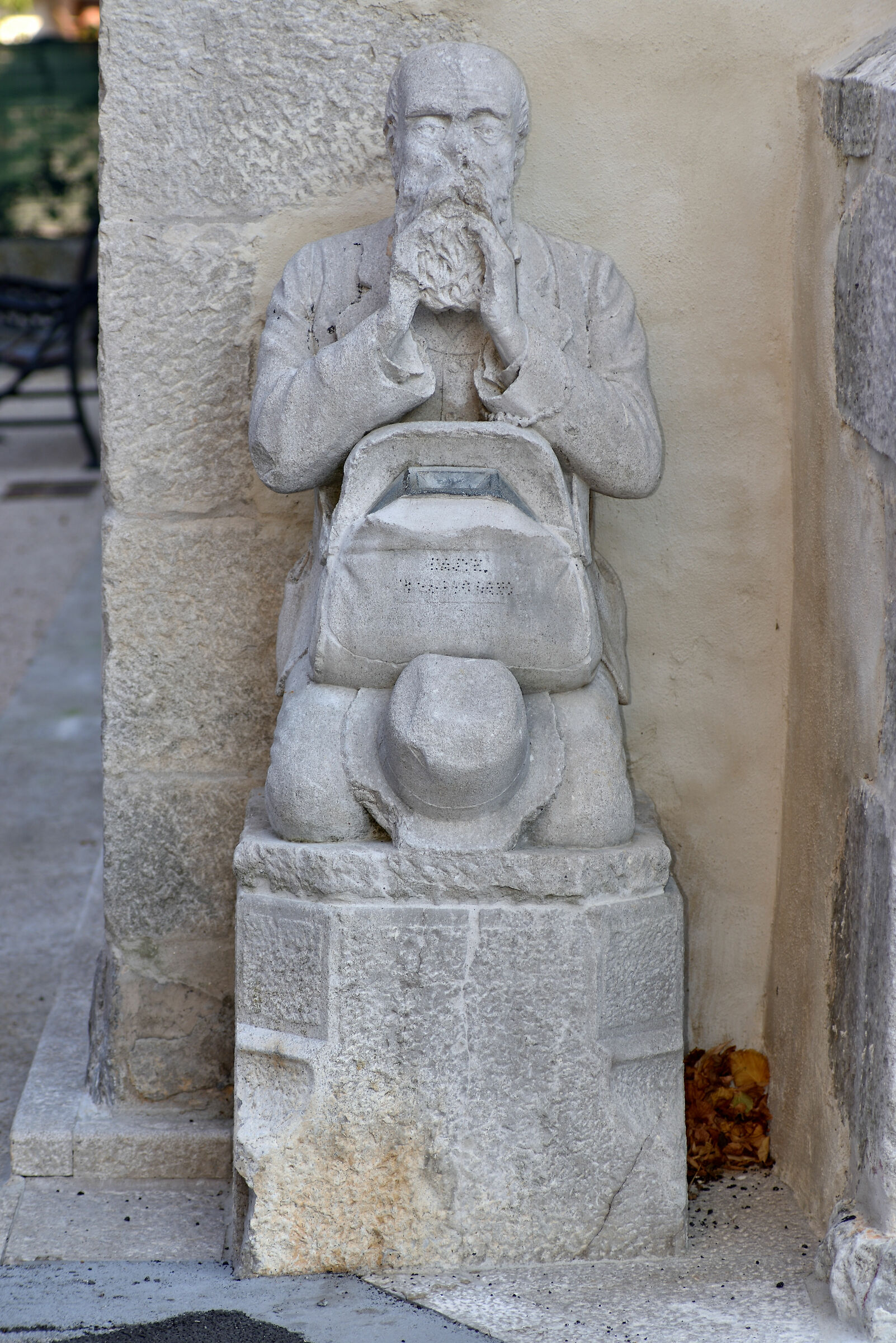 External detail