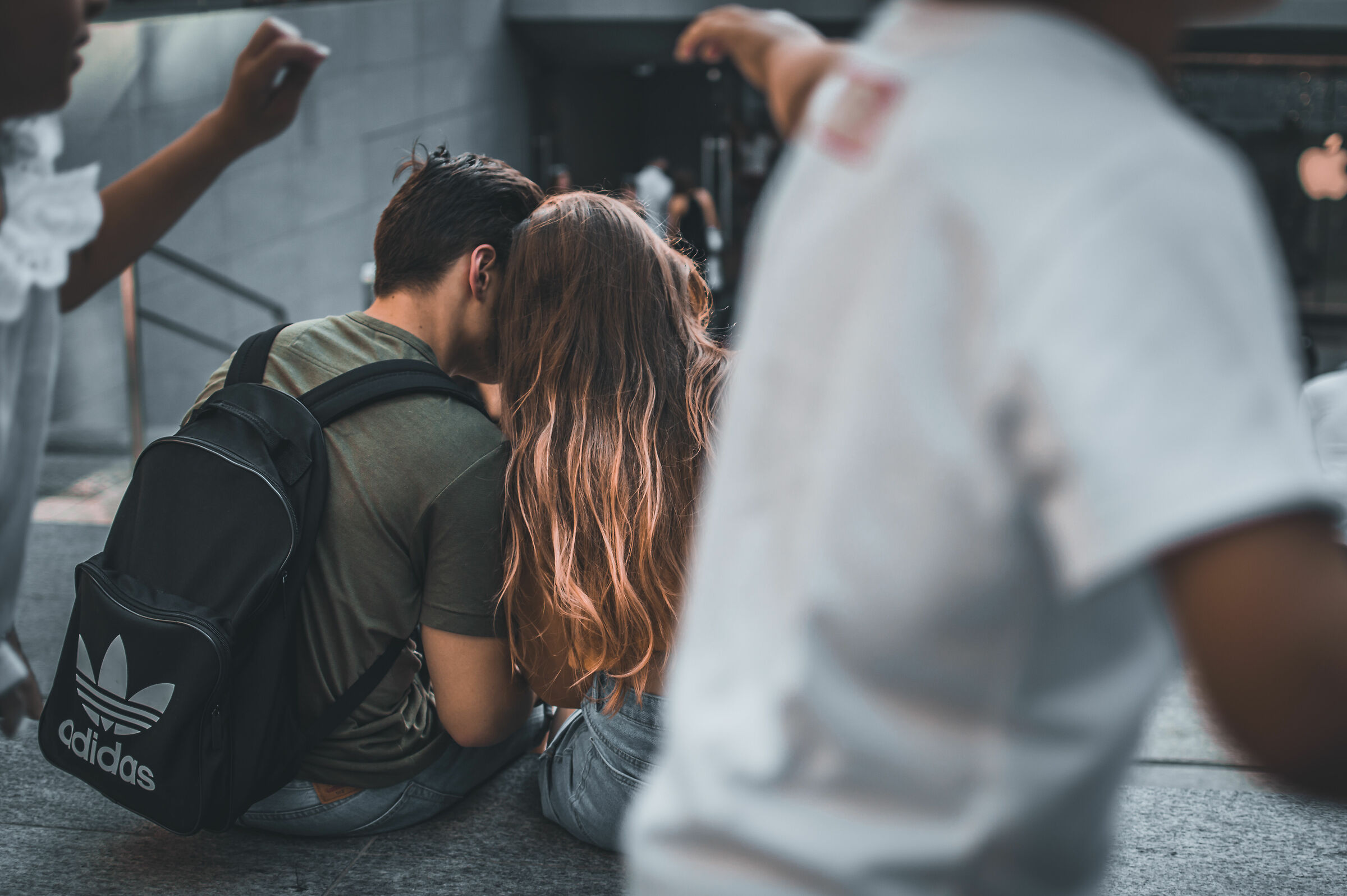 The lovers in the chaos