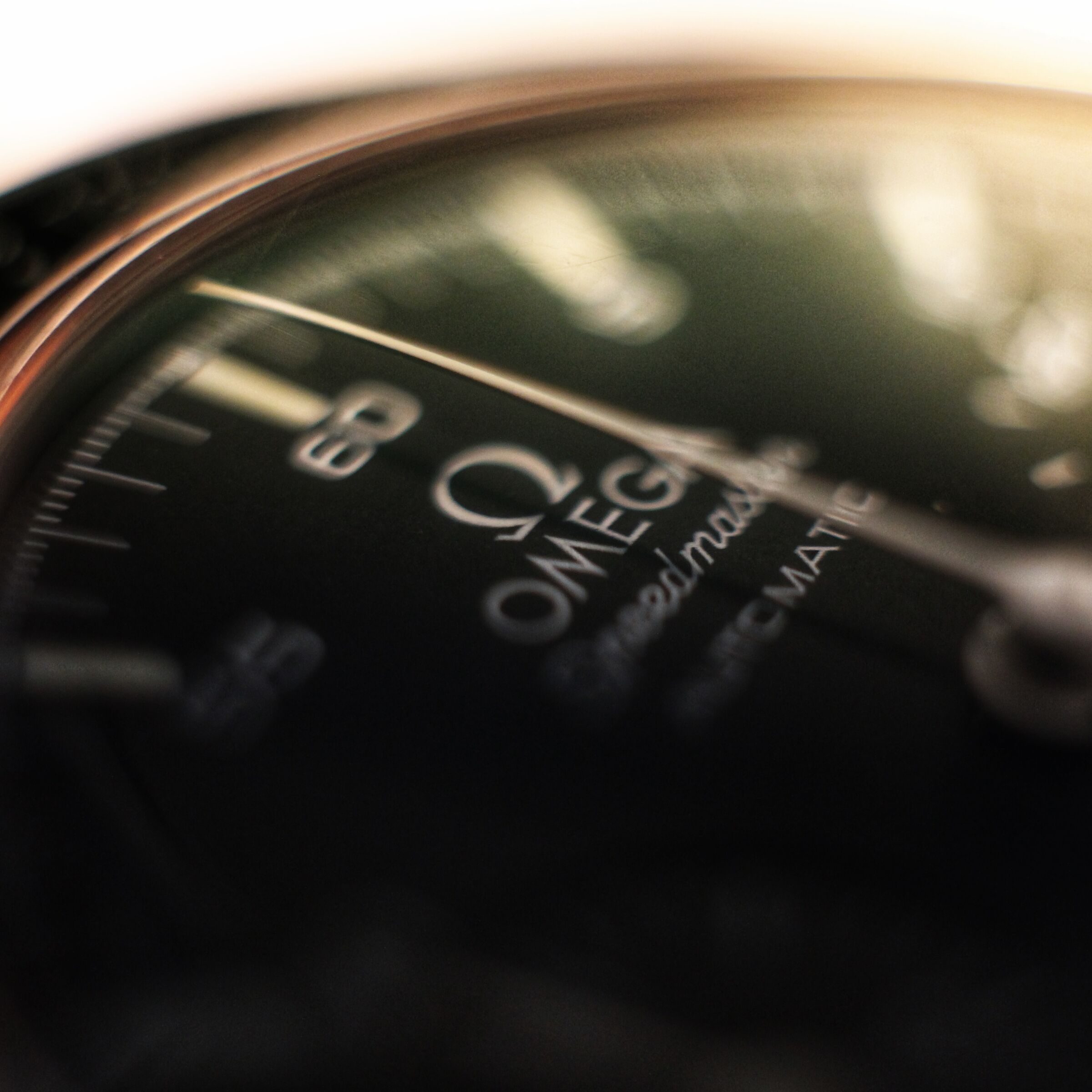 Omega Speedmaster Macro