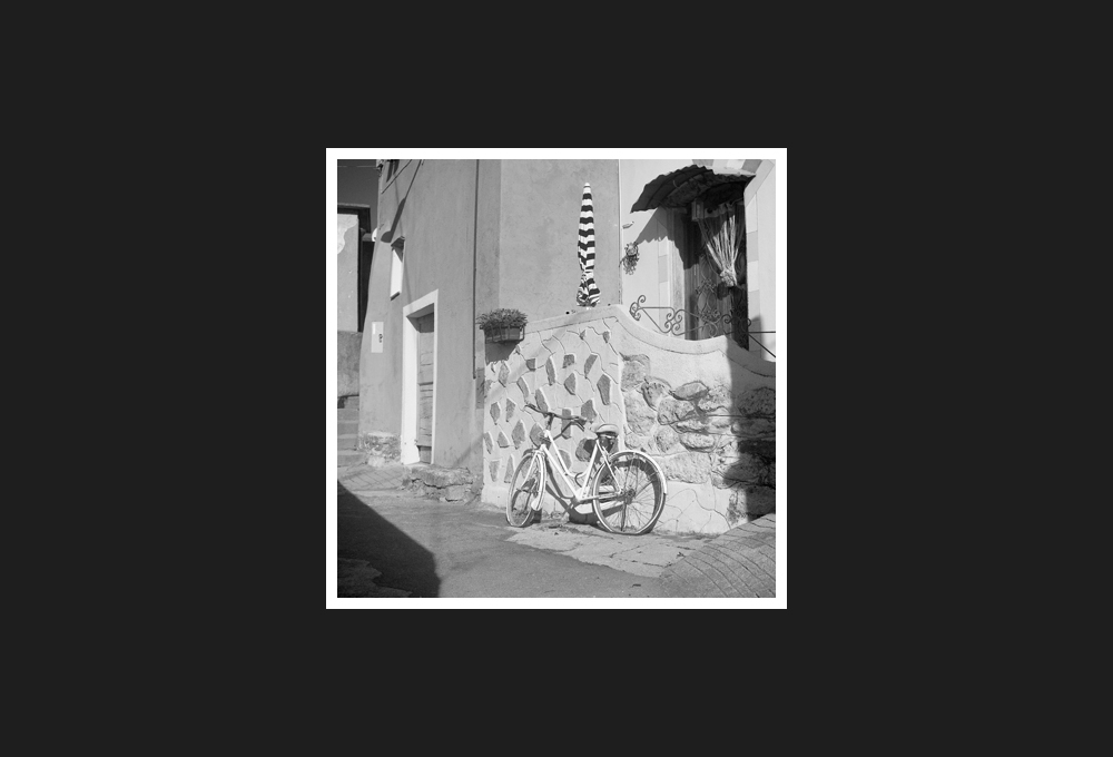 bicicletta sotto casa, 2018