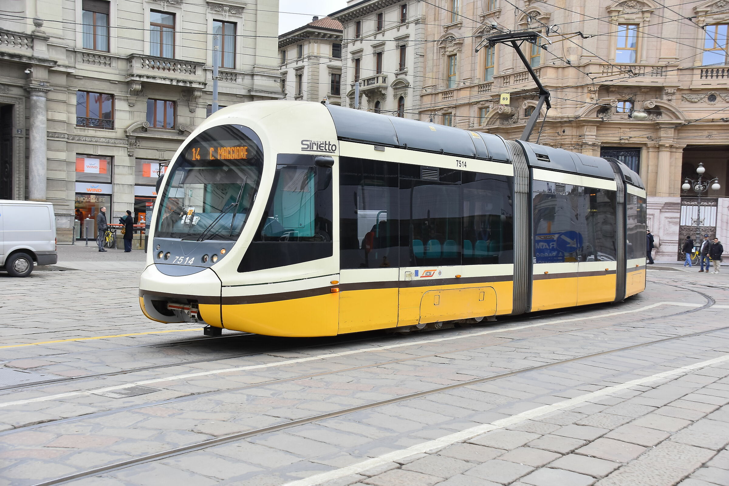 14 Cimitero Maggiore fa capolinea