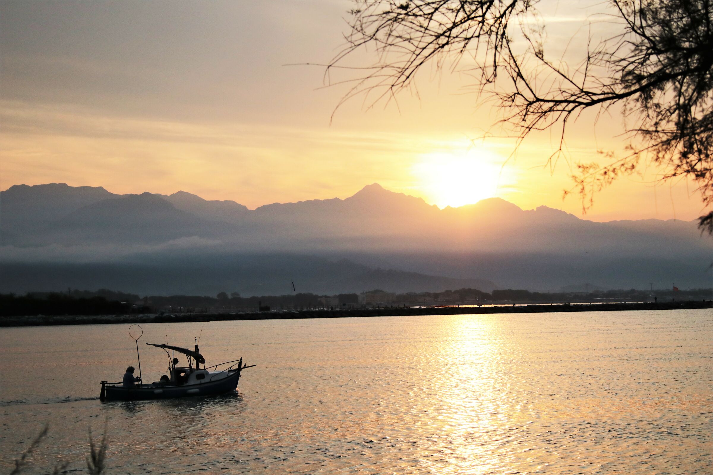 " L'alba del pescatore"