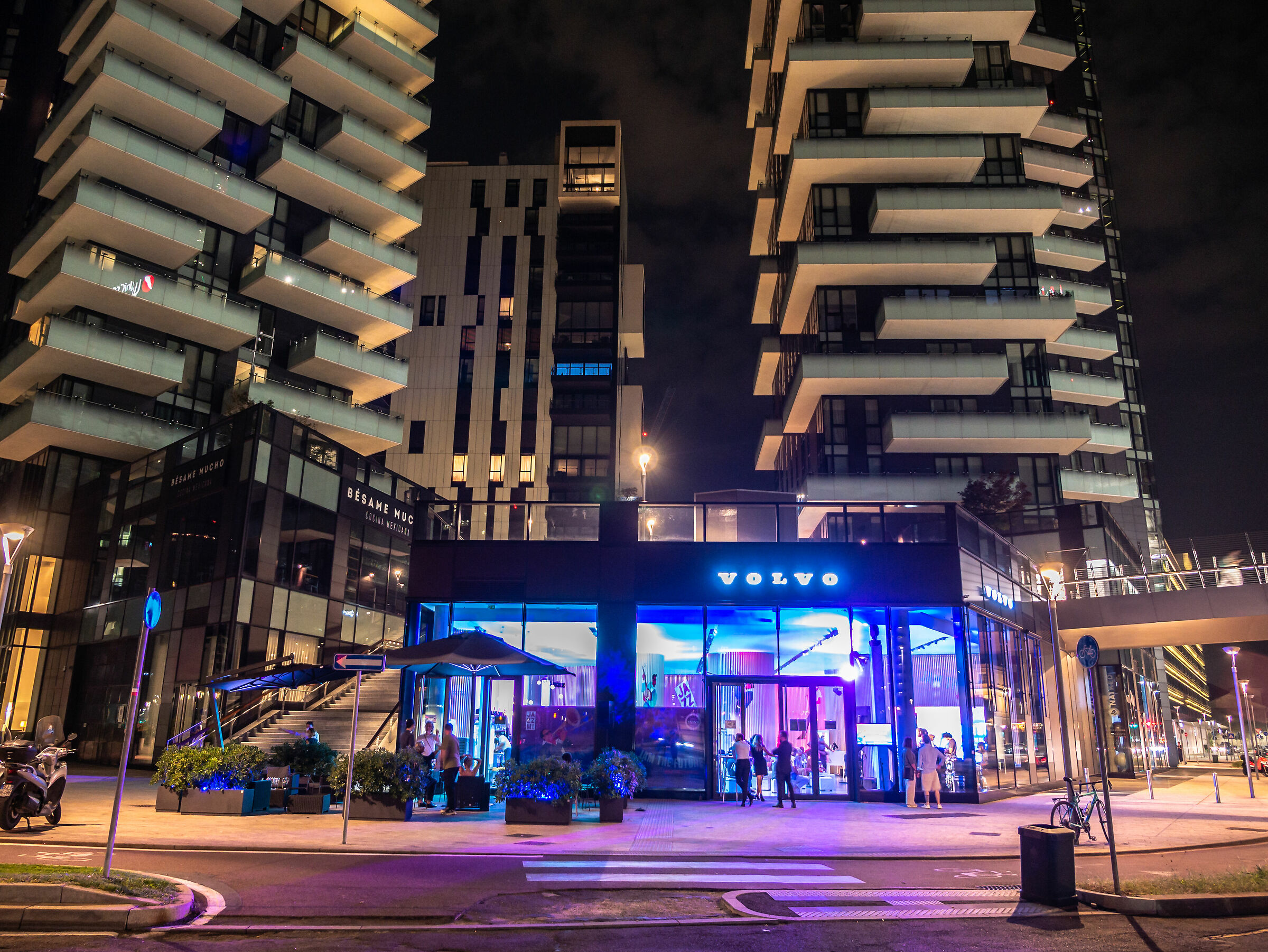 Milanese nocturnal views