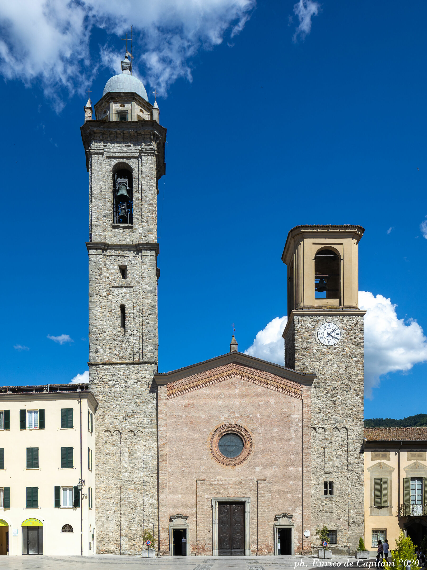 Il duomo di Bobbio, facciata