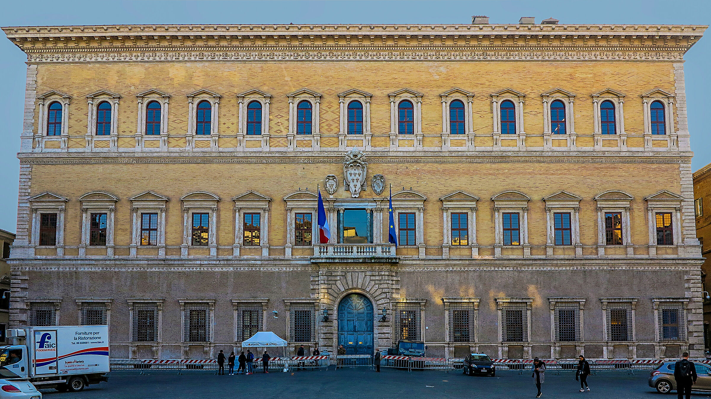 Palazzo Farnese - Rome
