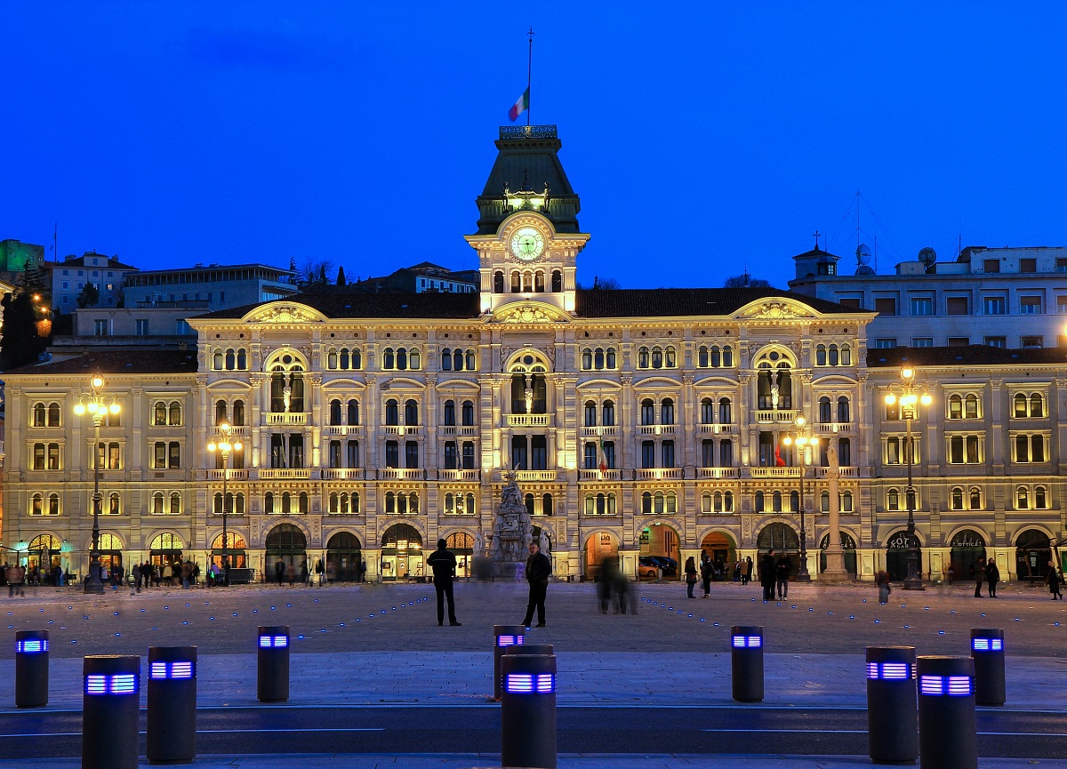 Trieste - Piazza Unità d'Italia - municipio