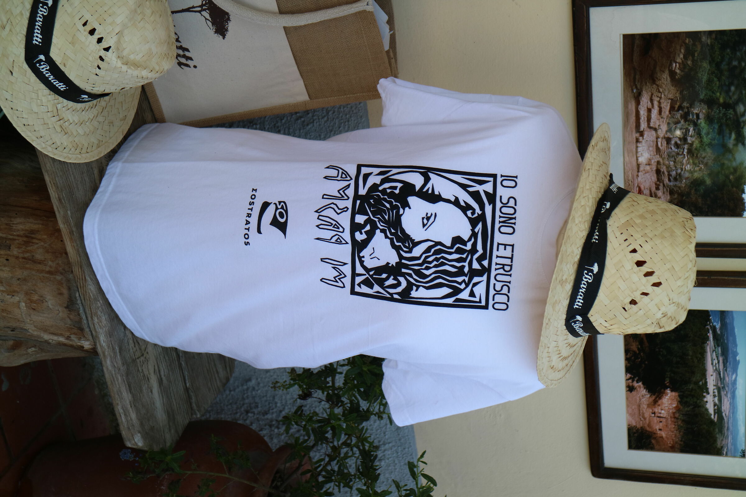 A GULF SOUVENIR SHOP OF BARIES.