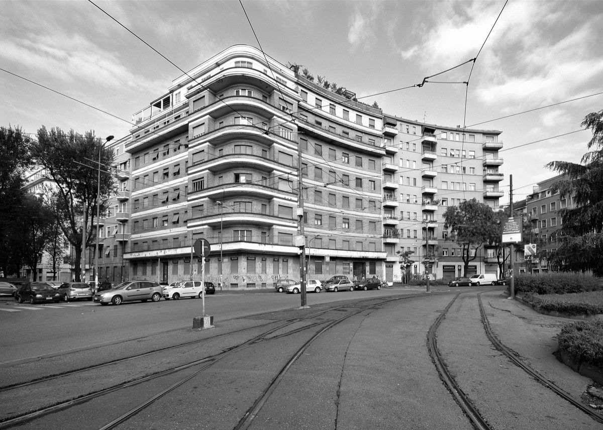 Milano, piazza Enrico Bottini
