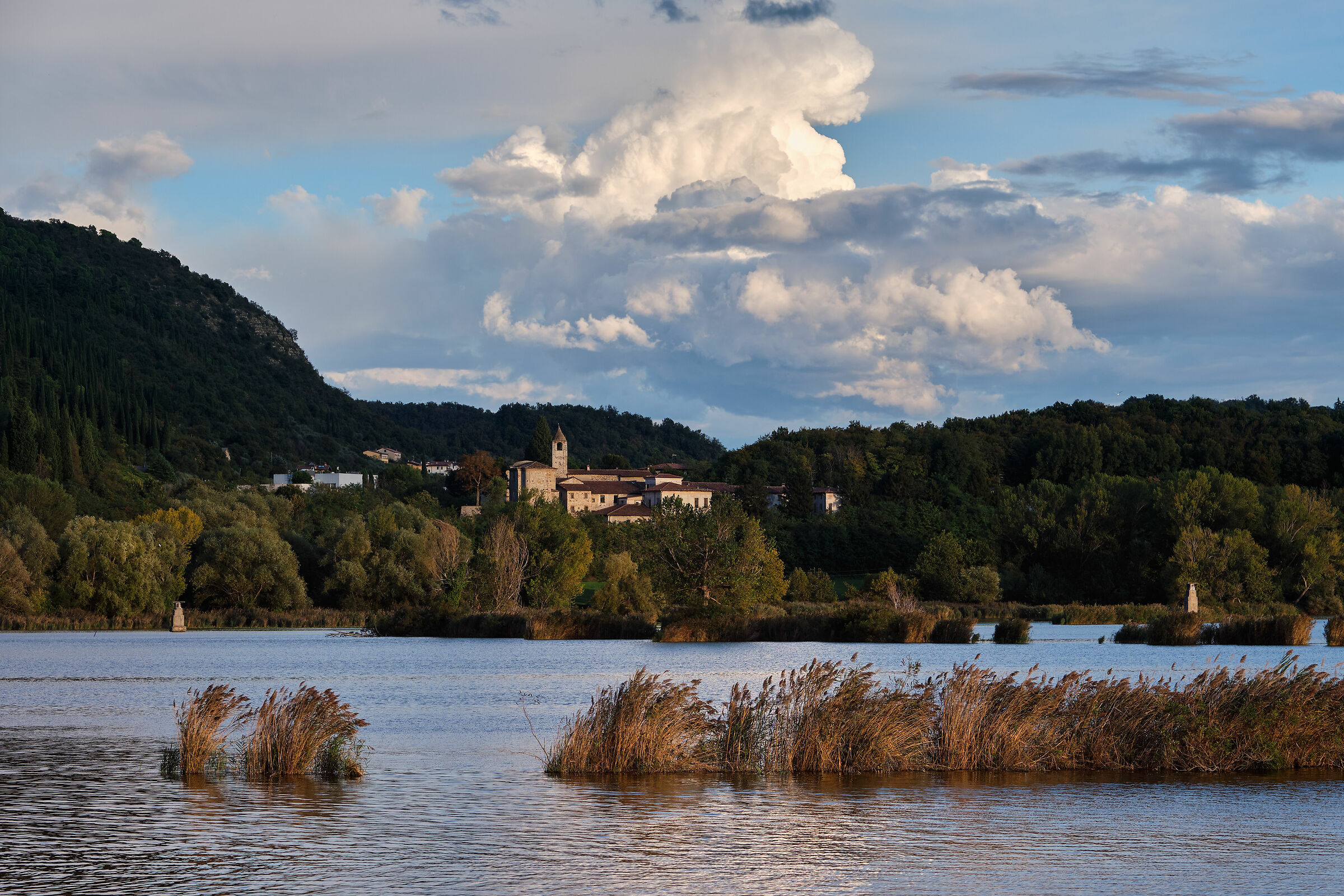 e' sempre un dipinto, ma oggi di più