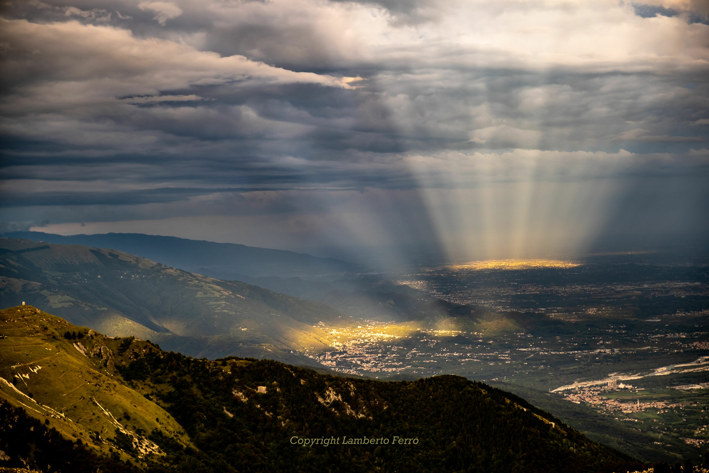 strani raggi sul monte grappa