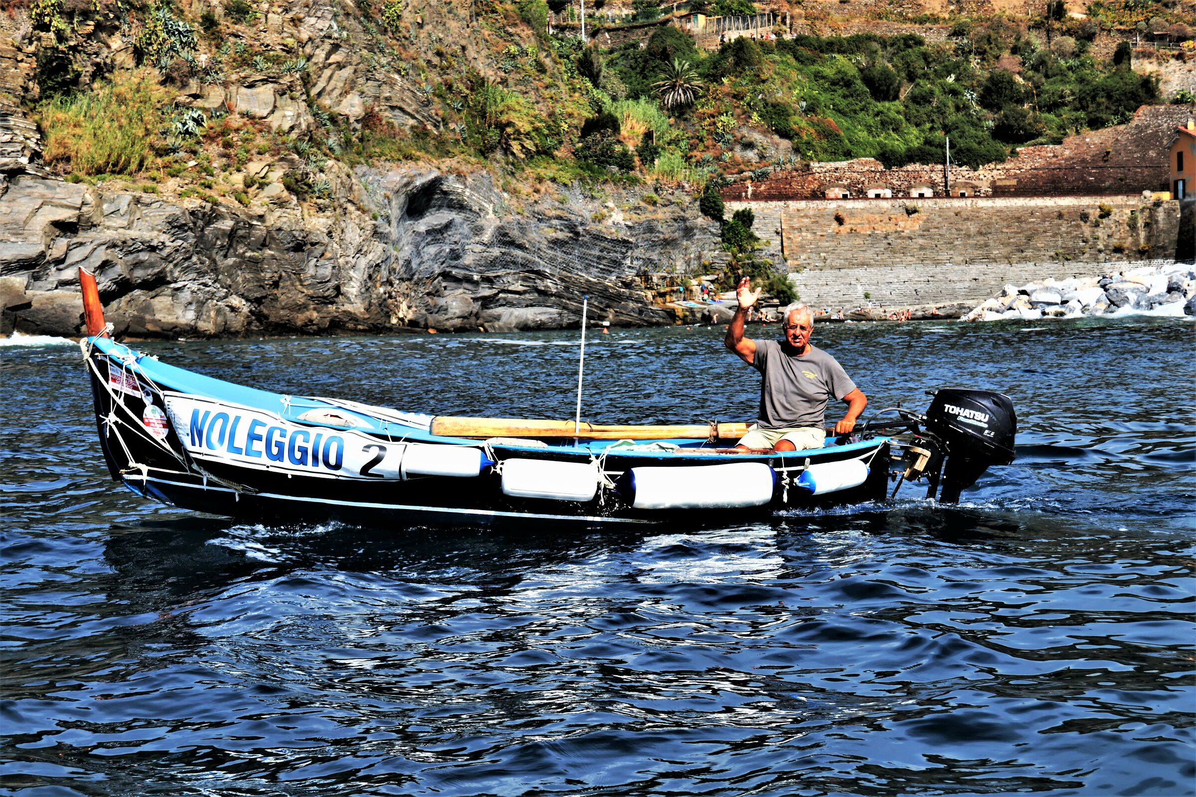 " Tonino ..il traghettatore di Vernazza"