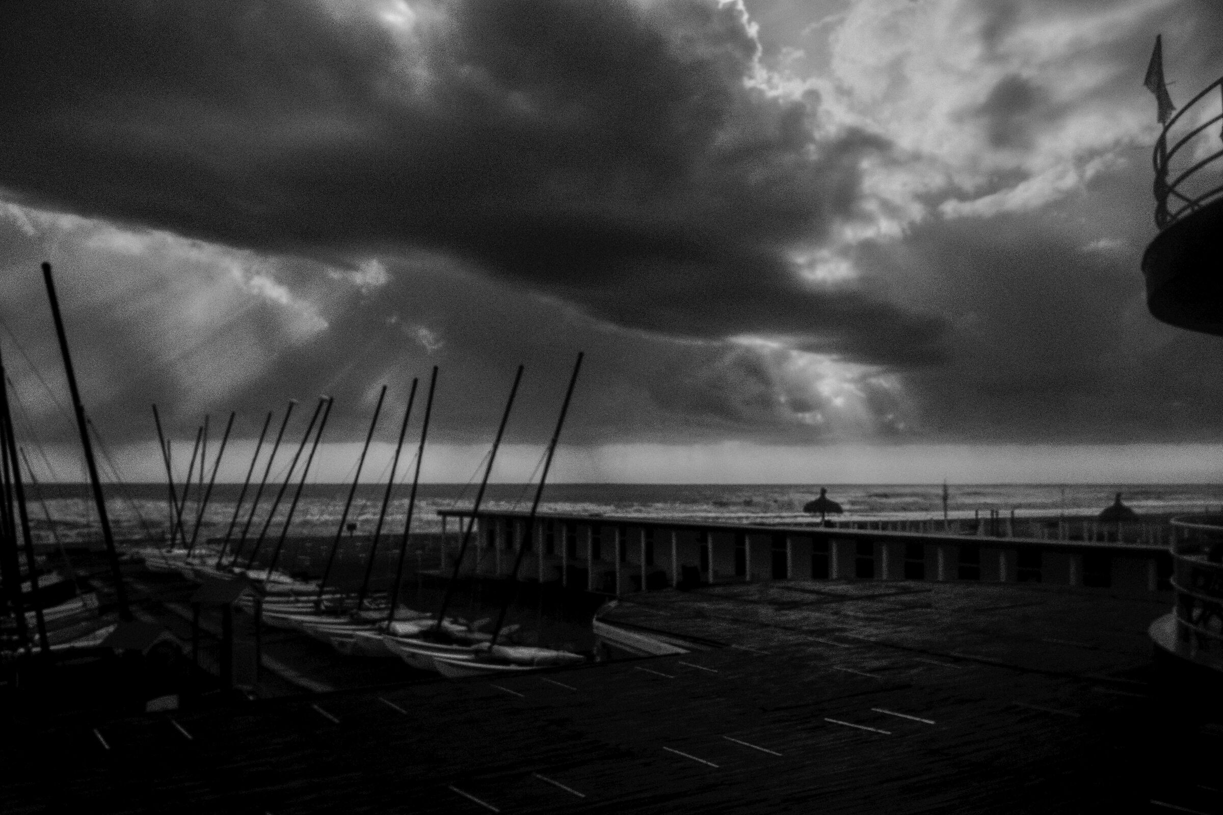 Light coming out of the dark 4th