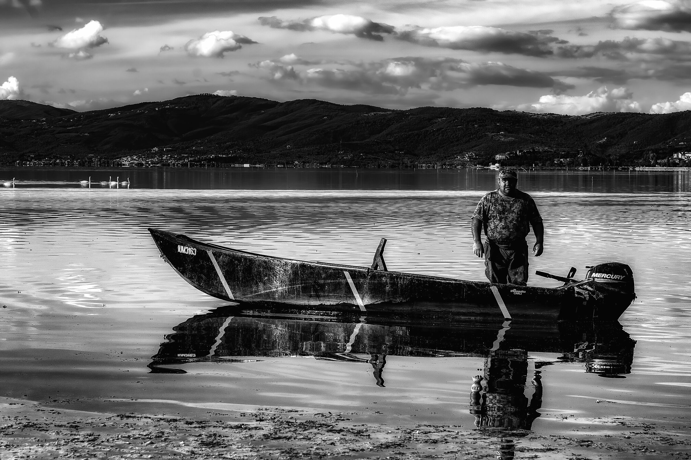 il pescatore al lago trasimeno(pg)