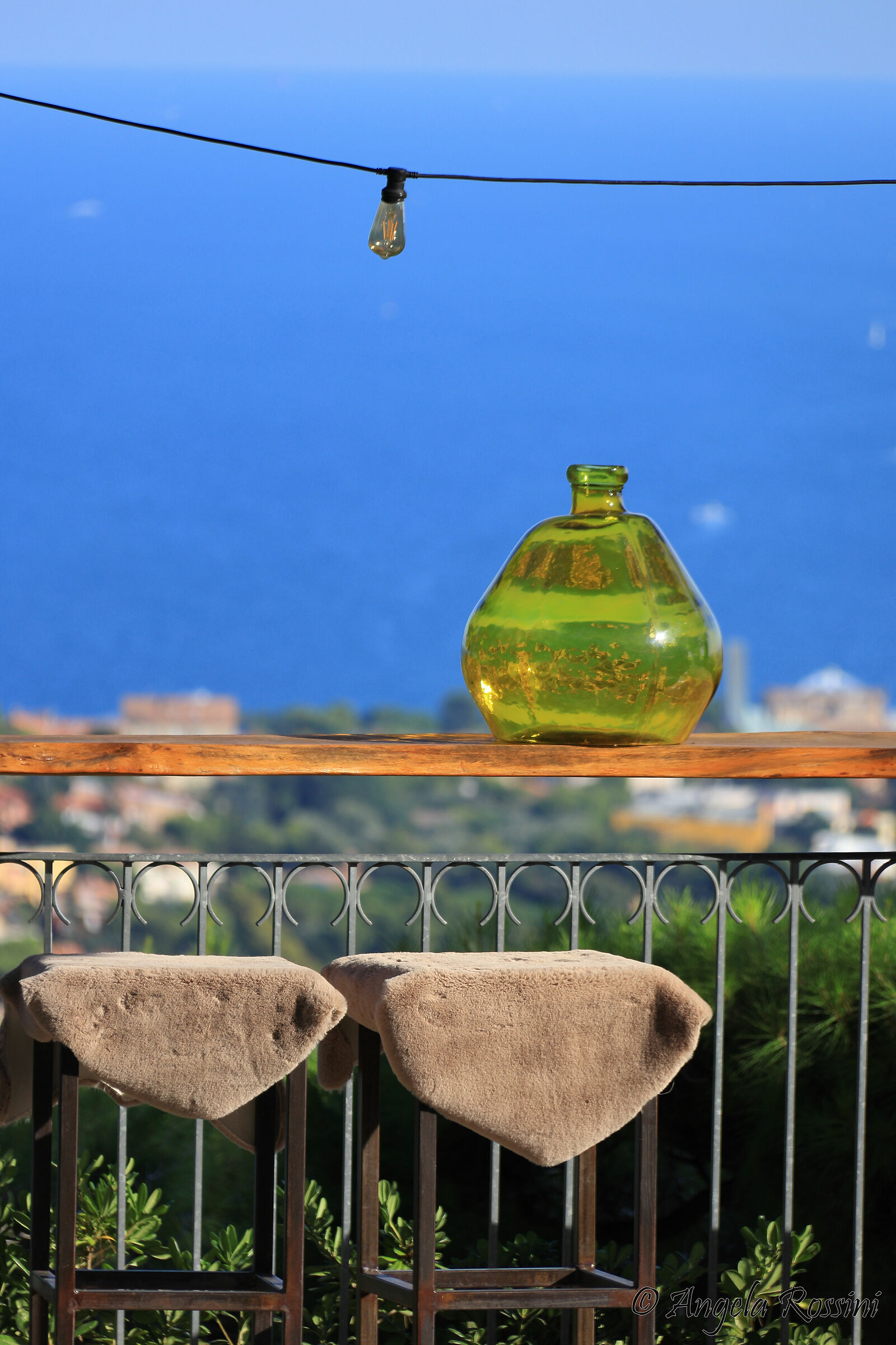 A life overlooking the Sea