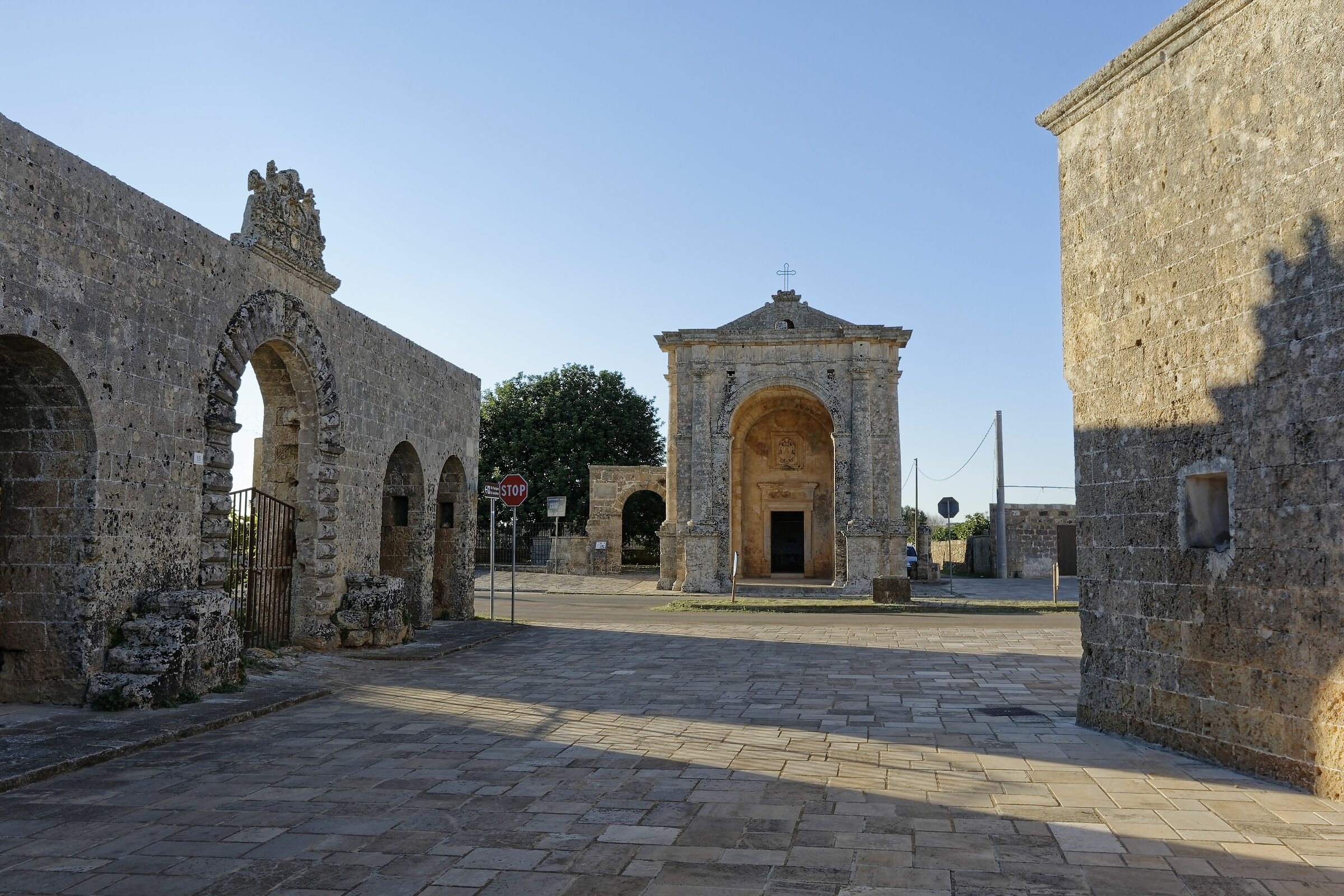 Leuca Small 3