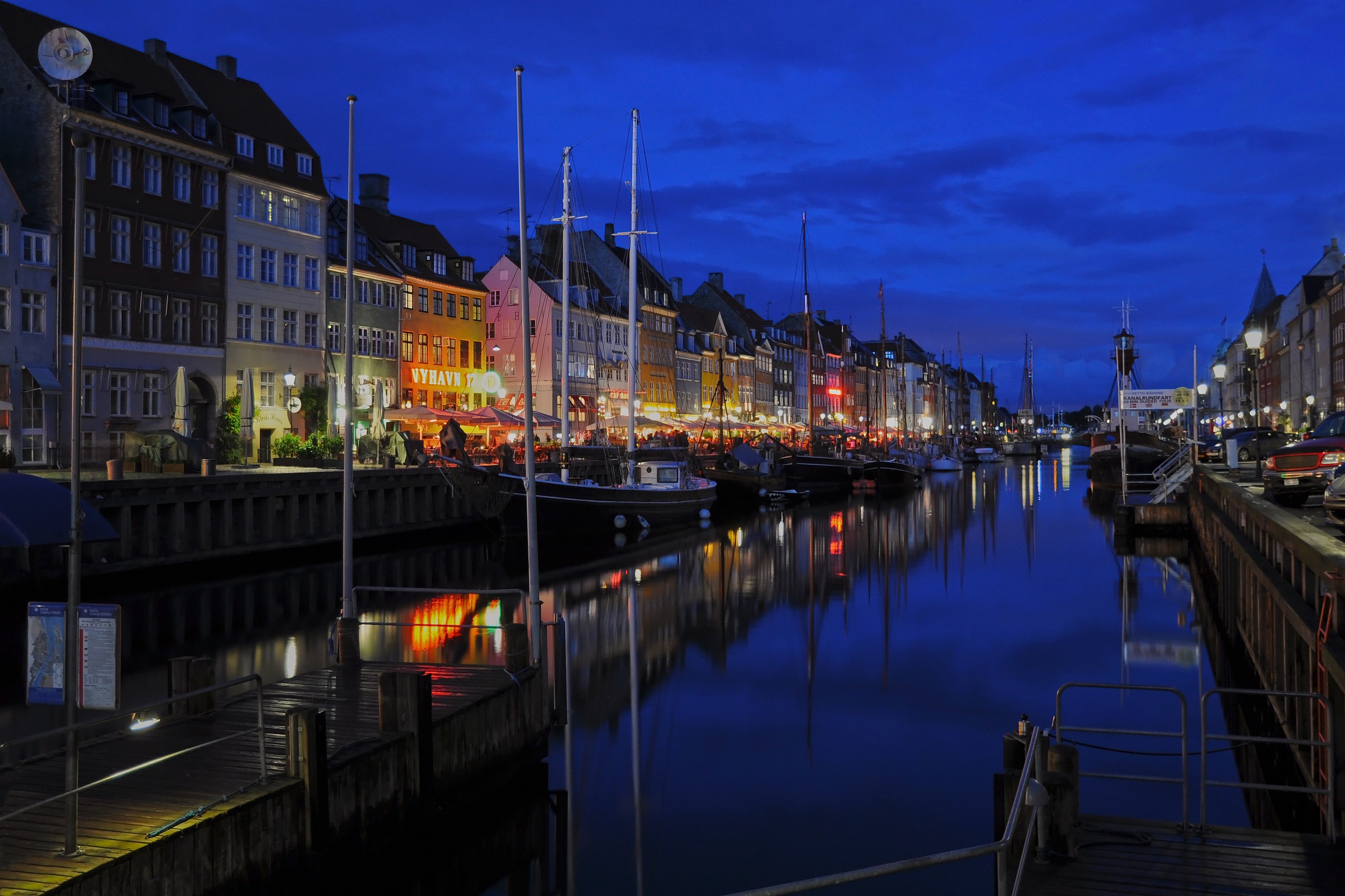 copenhagen - Nyhavn by night