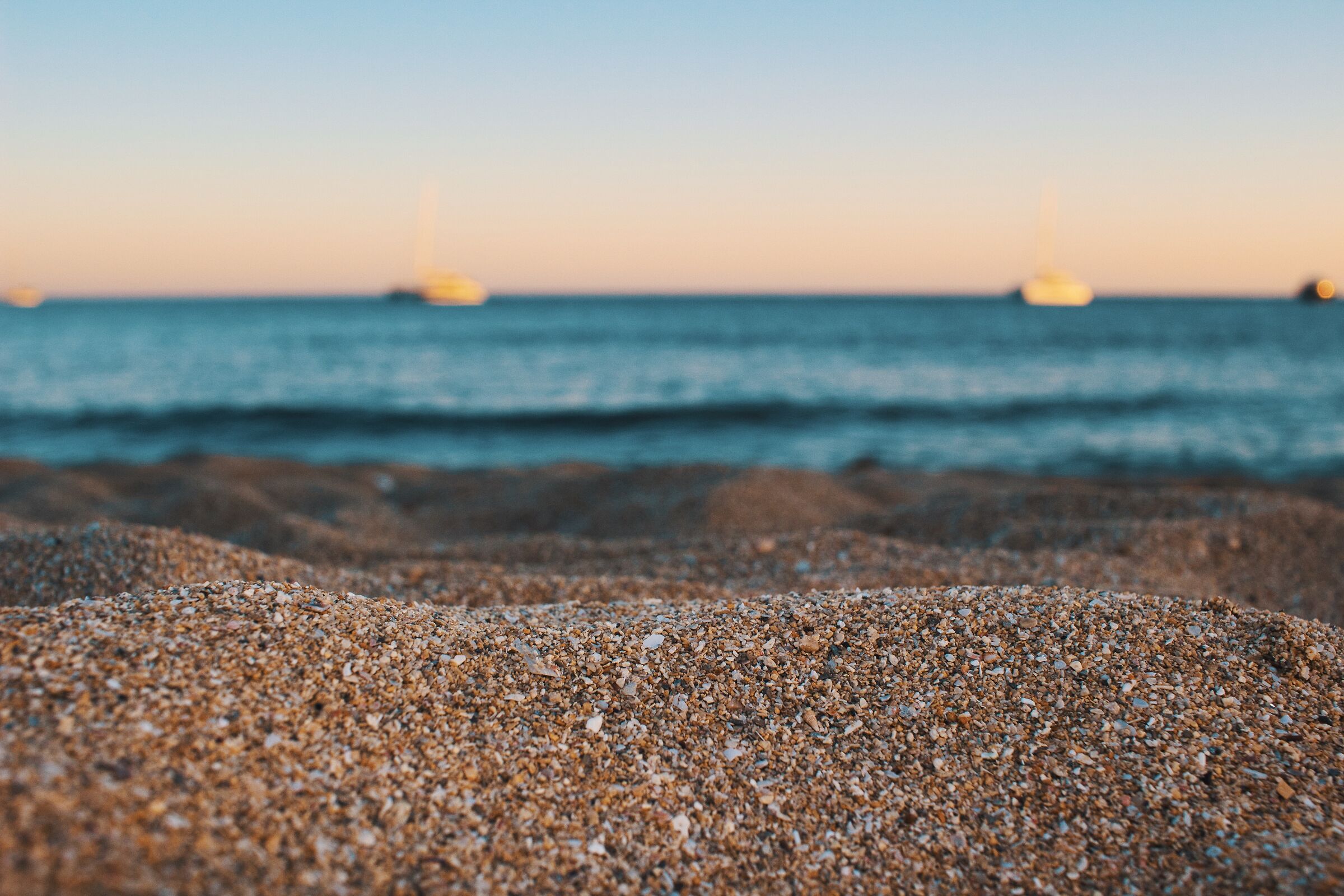 Somewhere over the dunes