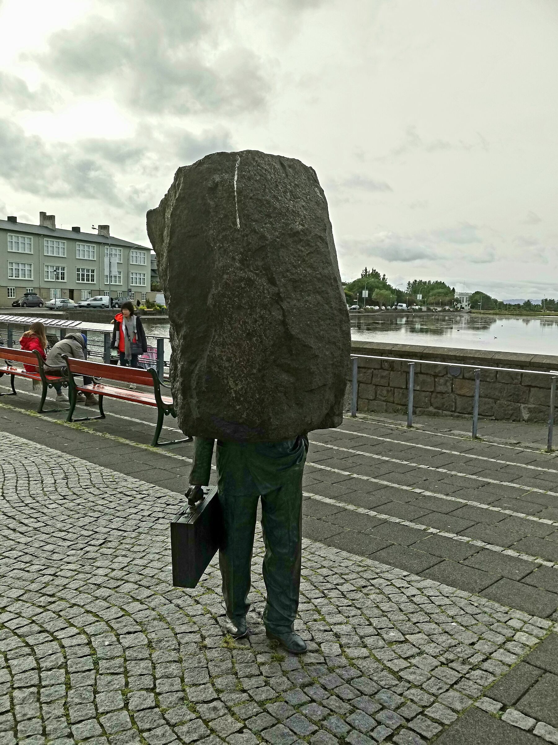 Oggi ho la testa pesante!