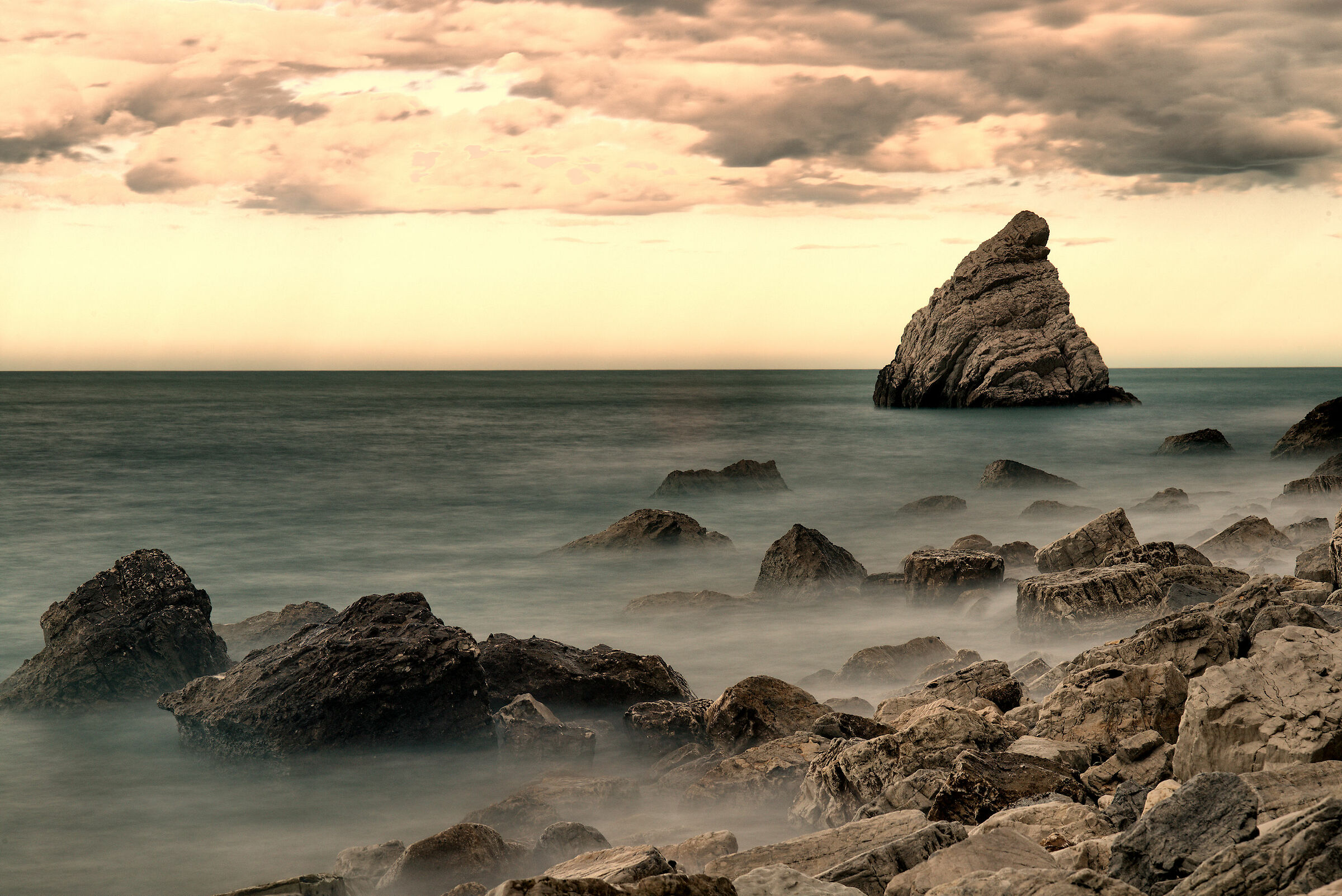 Sailing rock, Portonovo AN