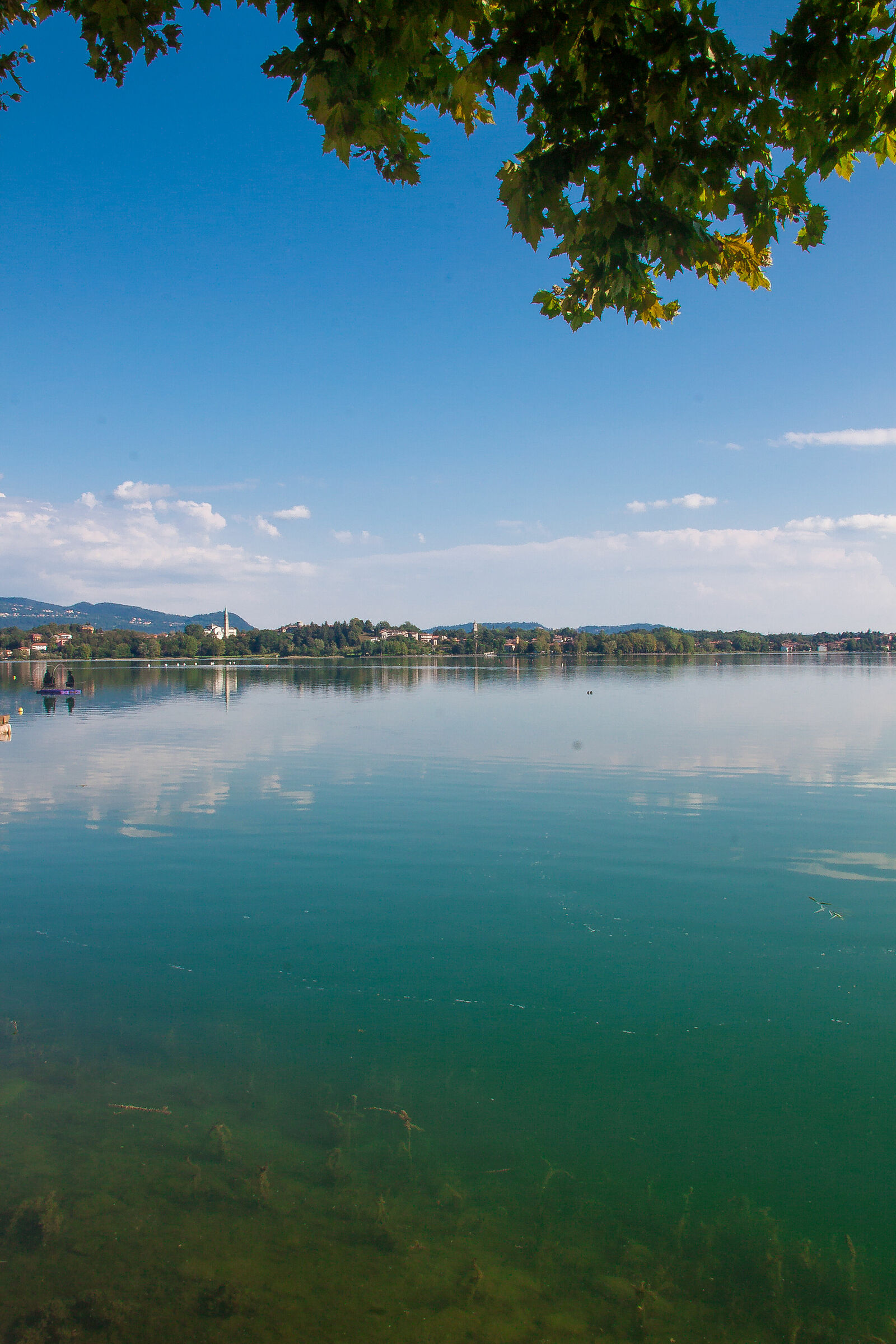 Lake, New10