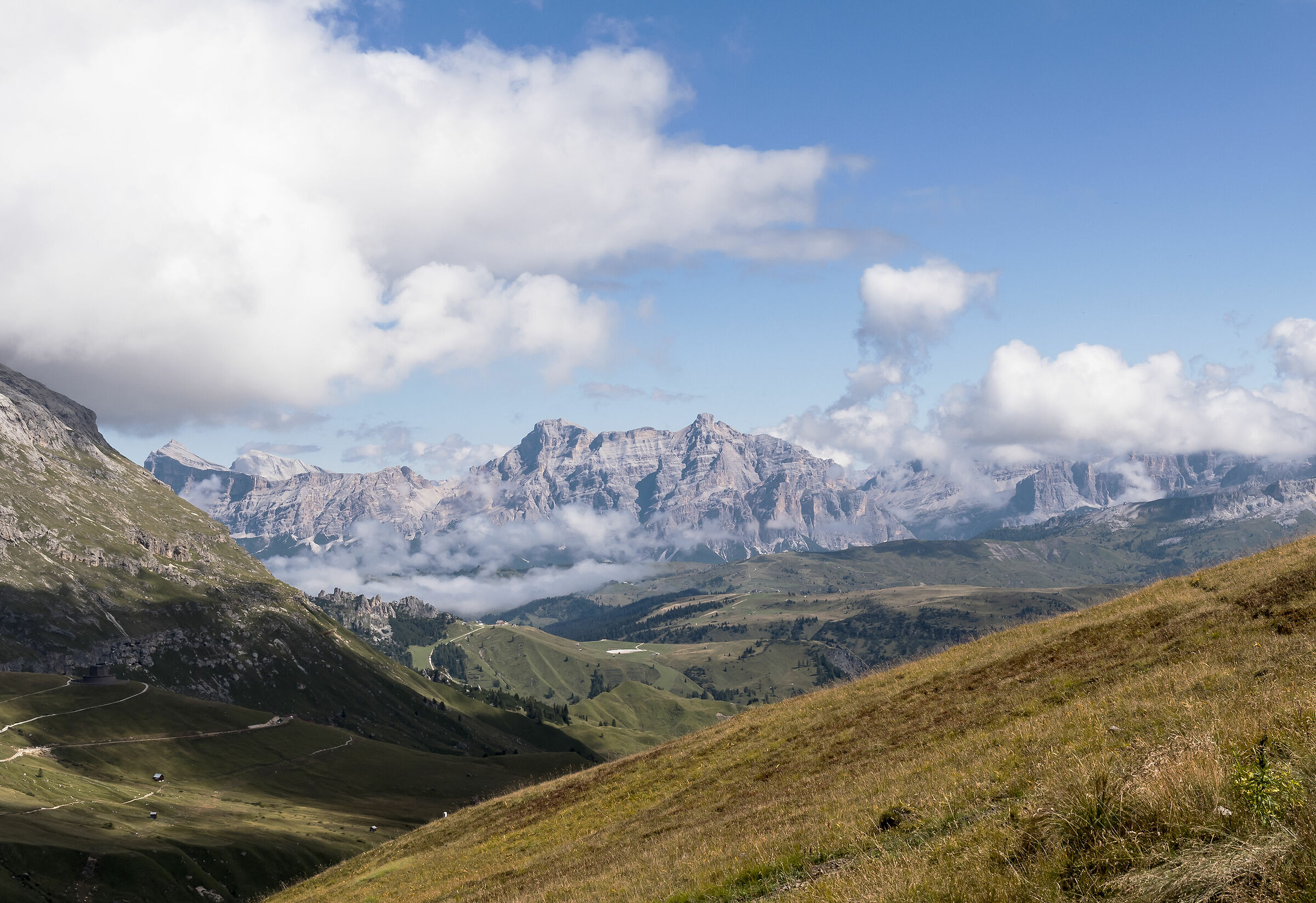 Tra luci ed ombre:Cunturines,Lavarella, Sass dla Crusc.