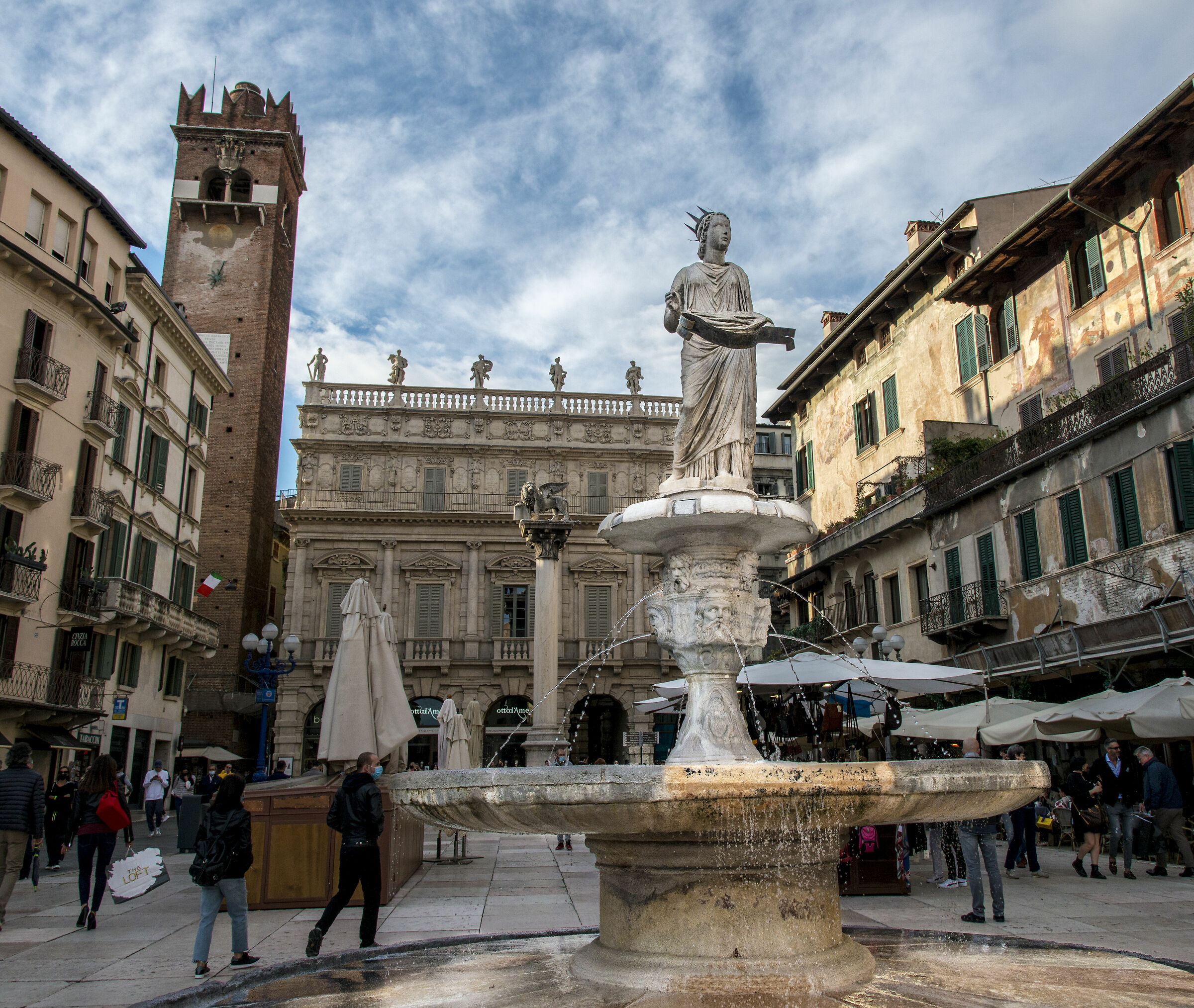 Verona piazza Erbe