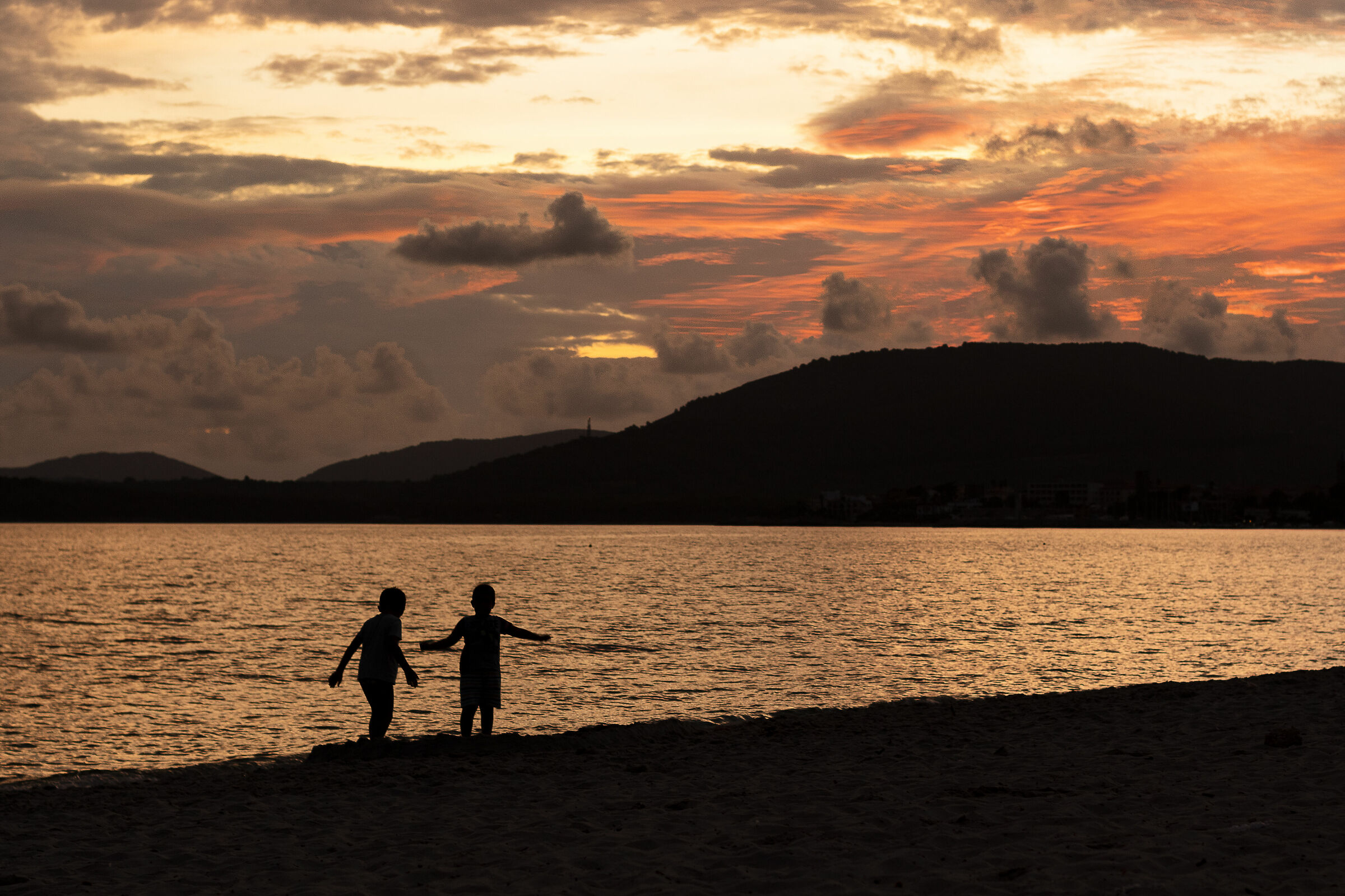 tramonto sulla spiaggia di Maria Pia