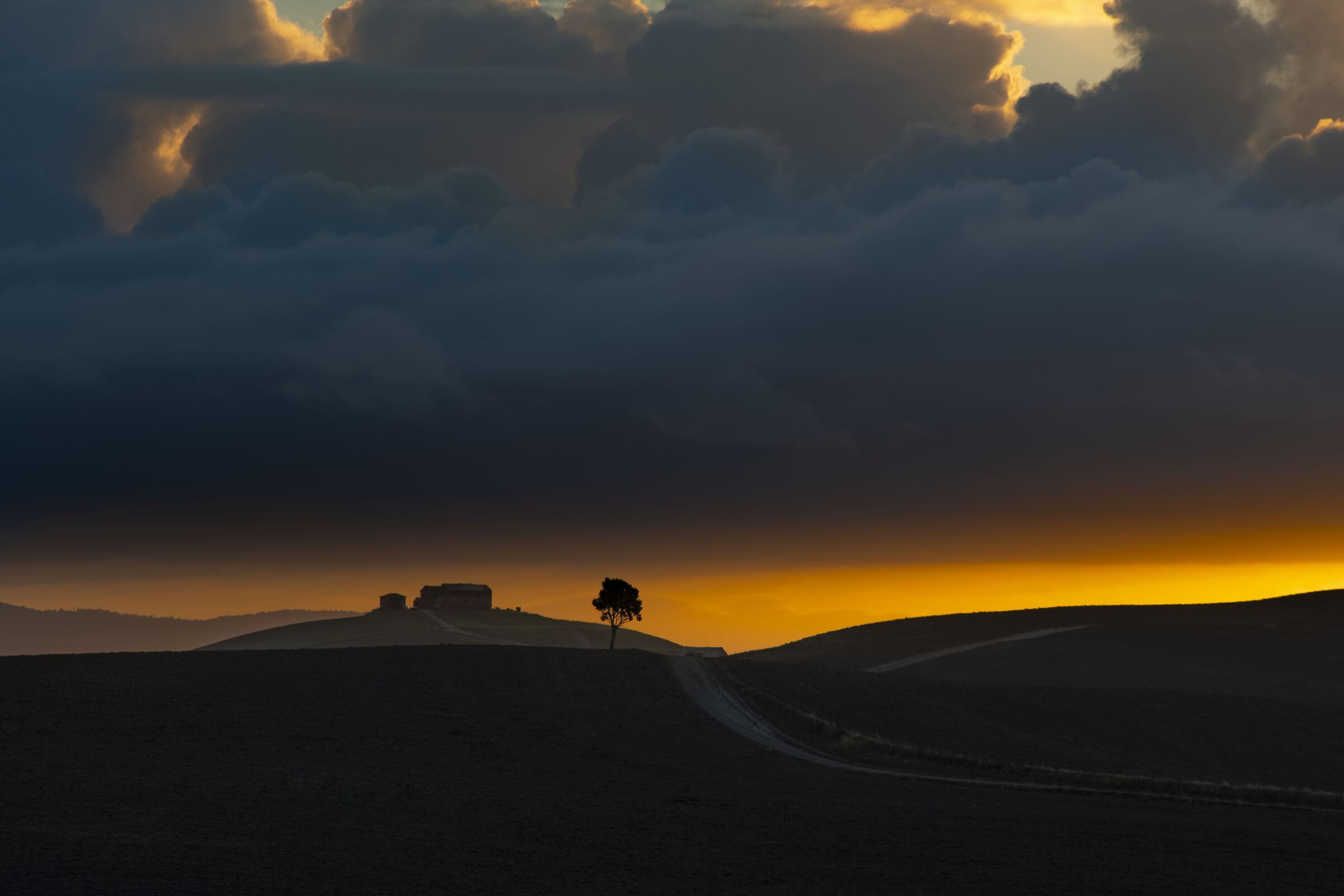 Alba nelle crete senesi