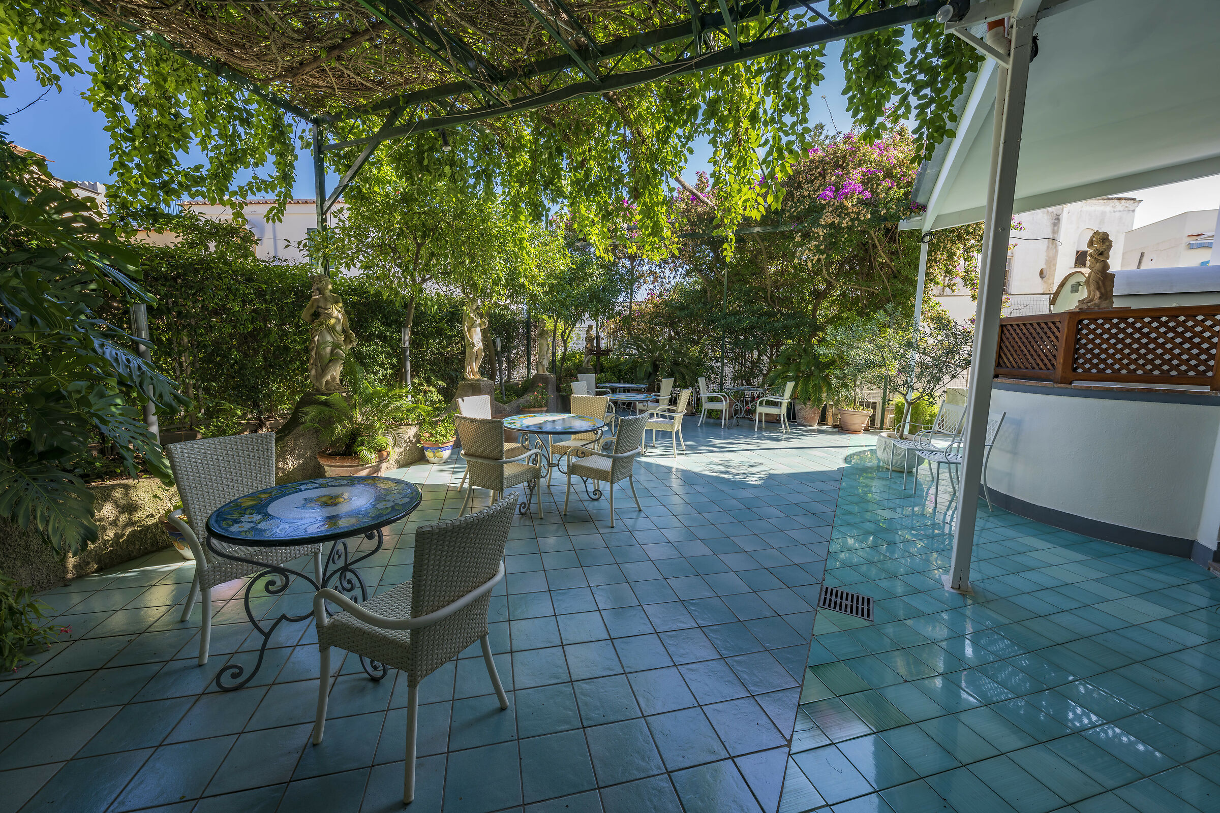 Veranda dell'hotel Gatto Bianco