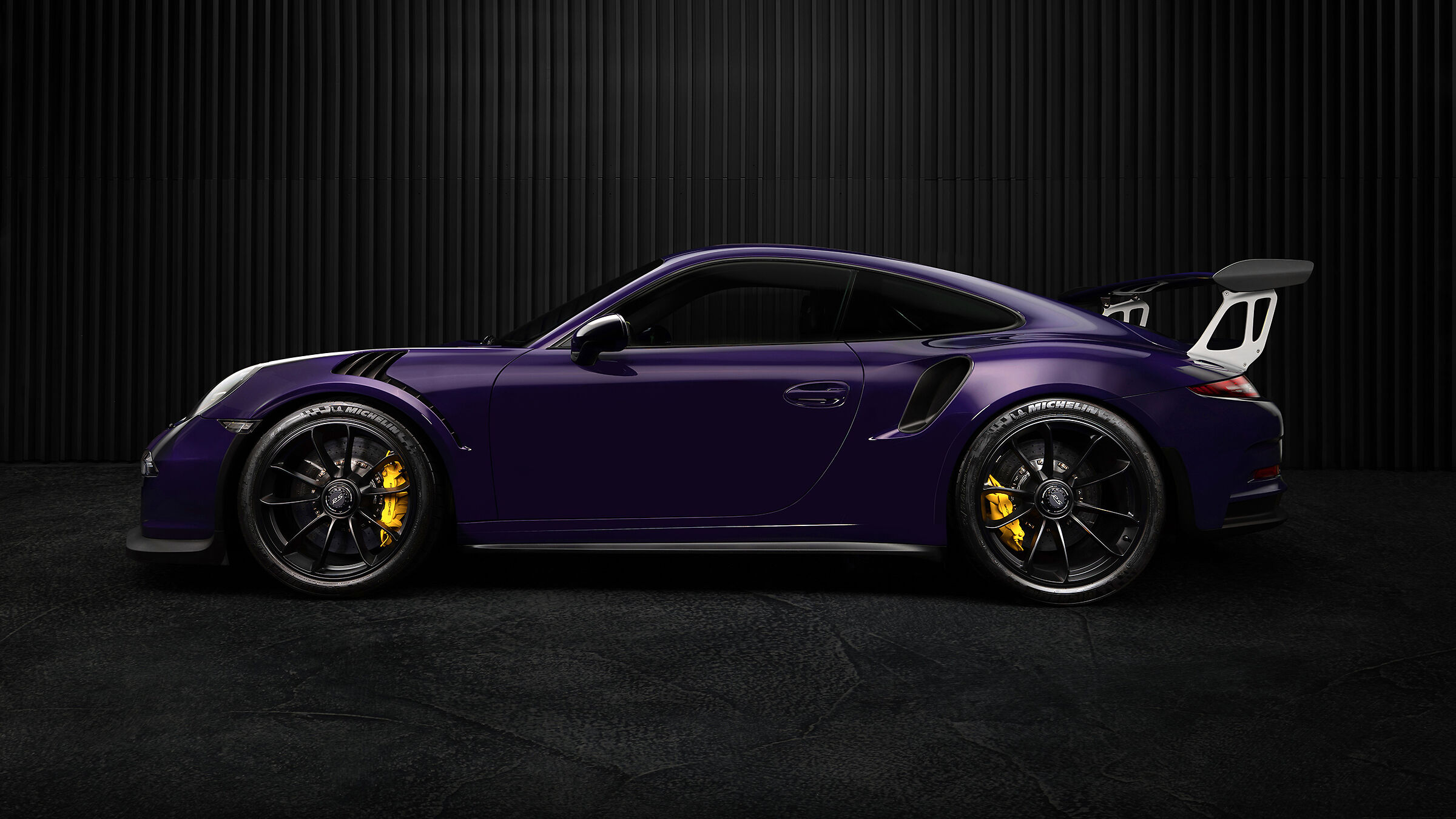 Porsche 911 GT3 RS full light
