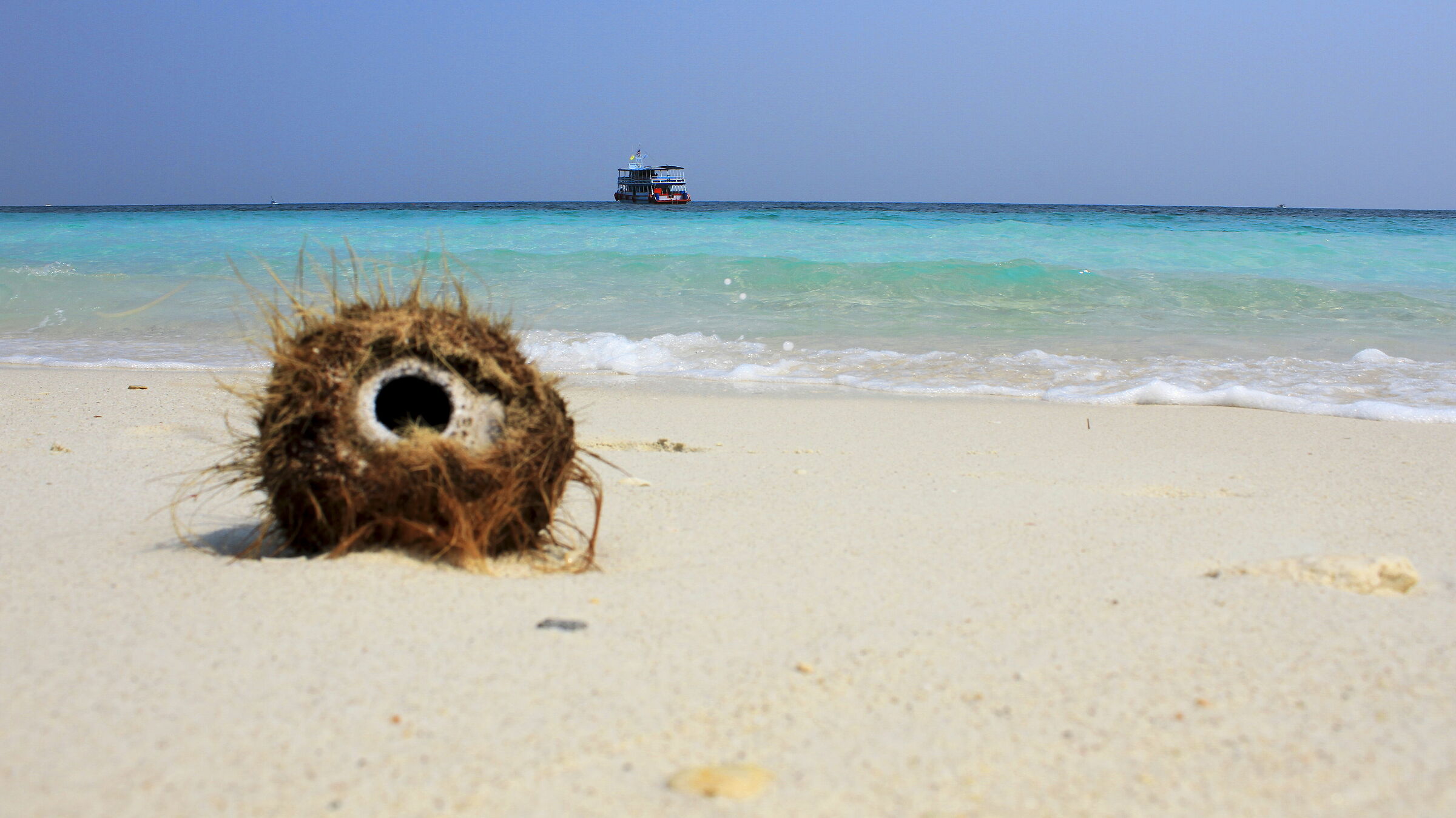The colors of the Indian Ocean