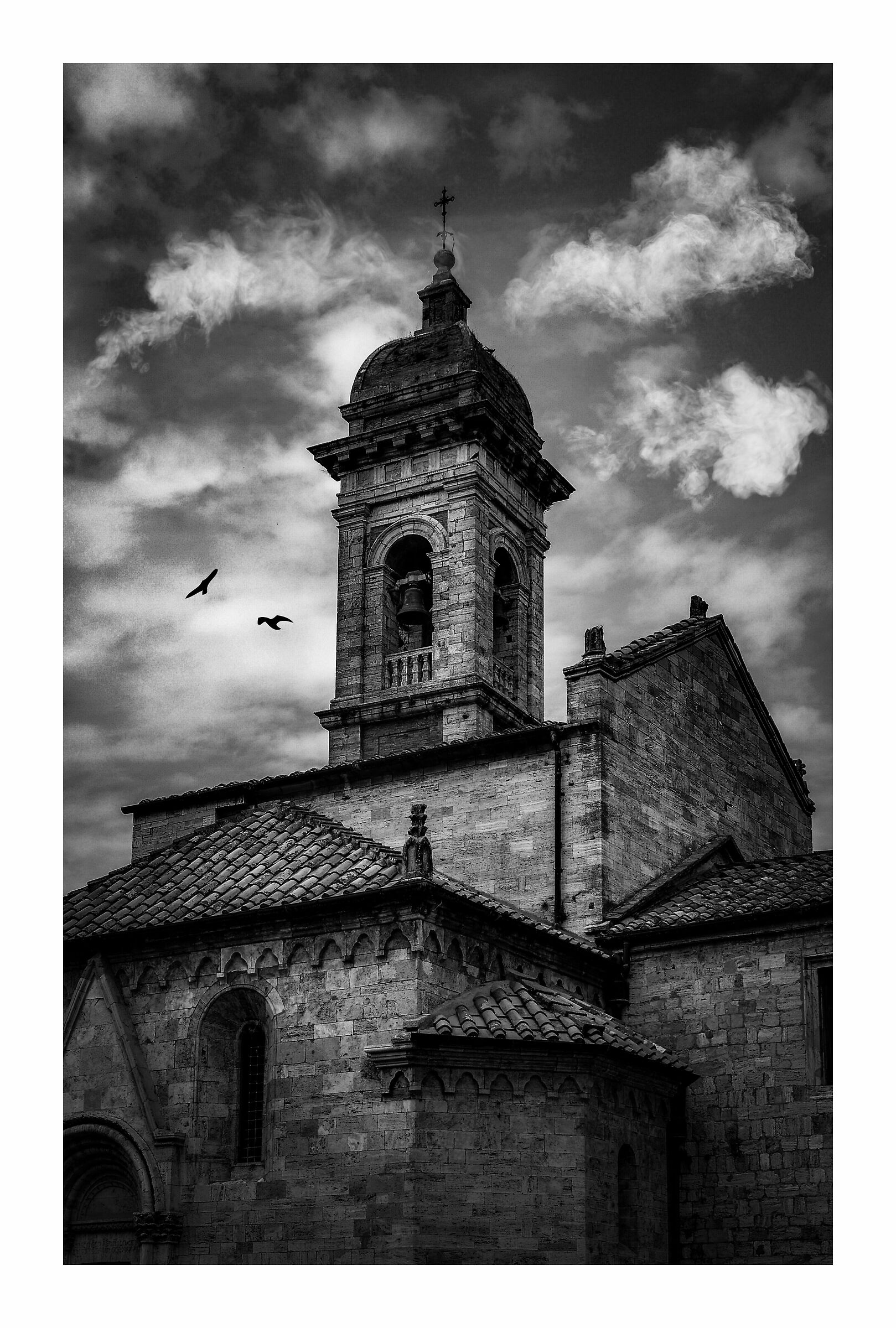 La cattedrale in bianco e nero