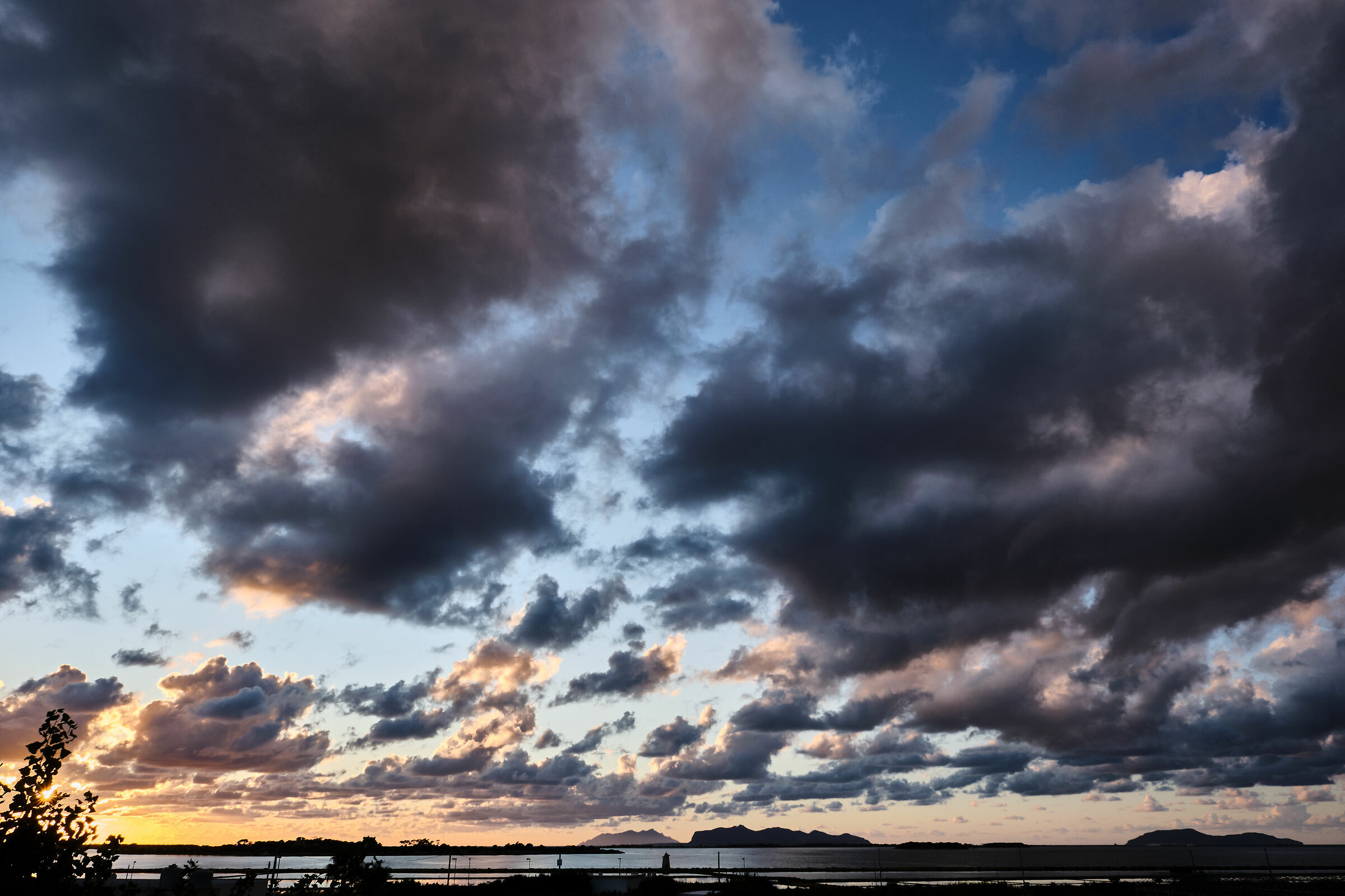 Tramonto sulle Egadi