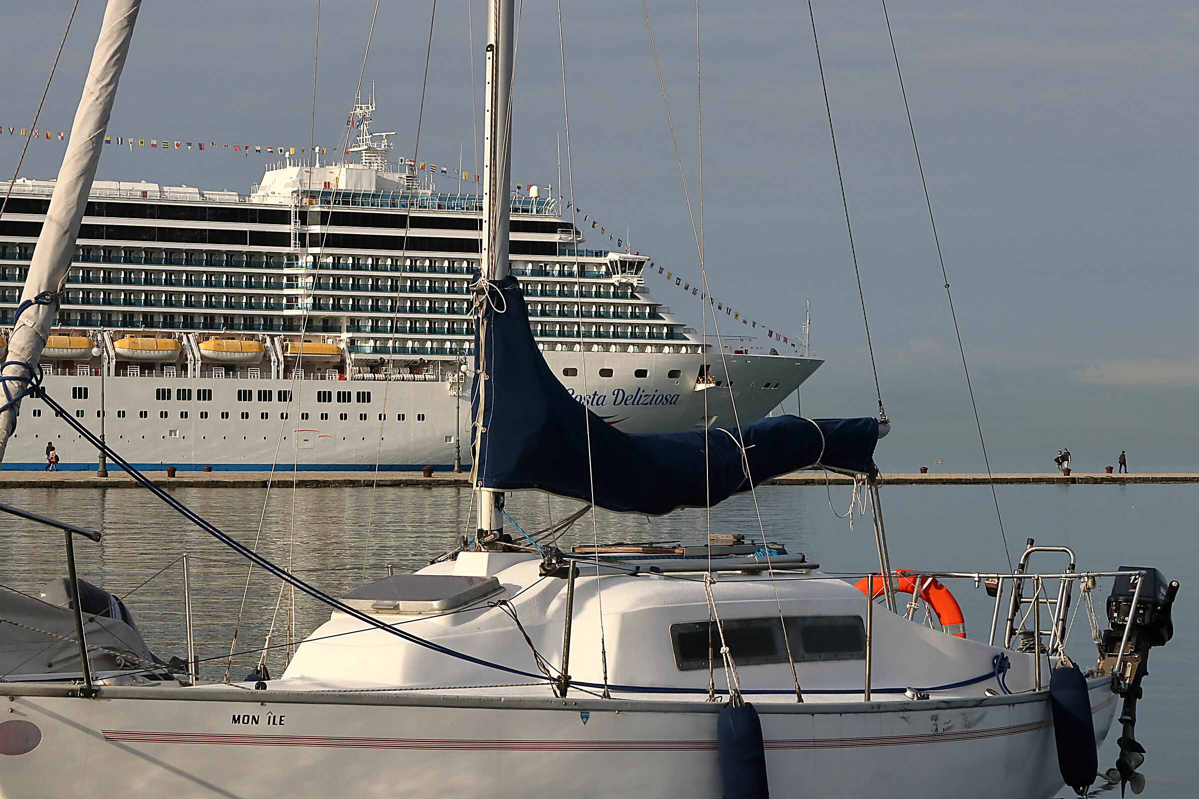 mezzi diversi per andar per mare