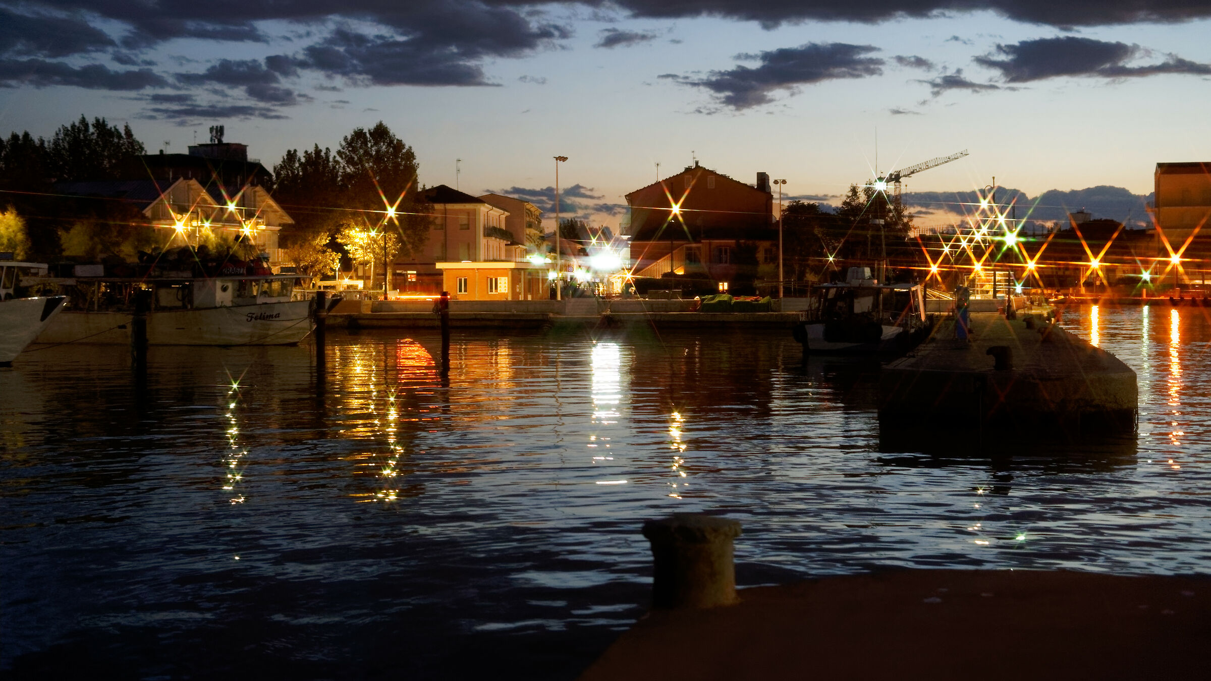 Cervia - il porto di sera