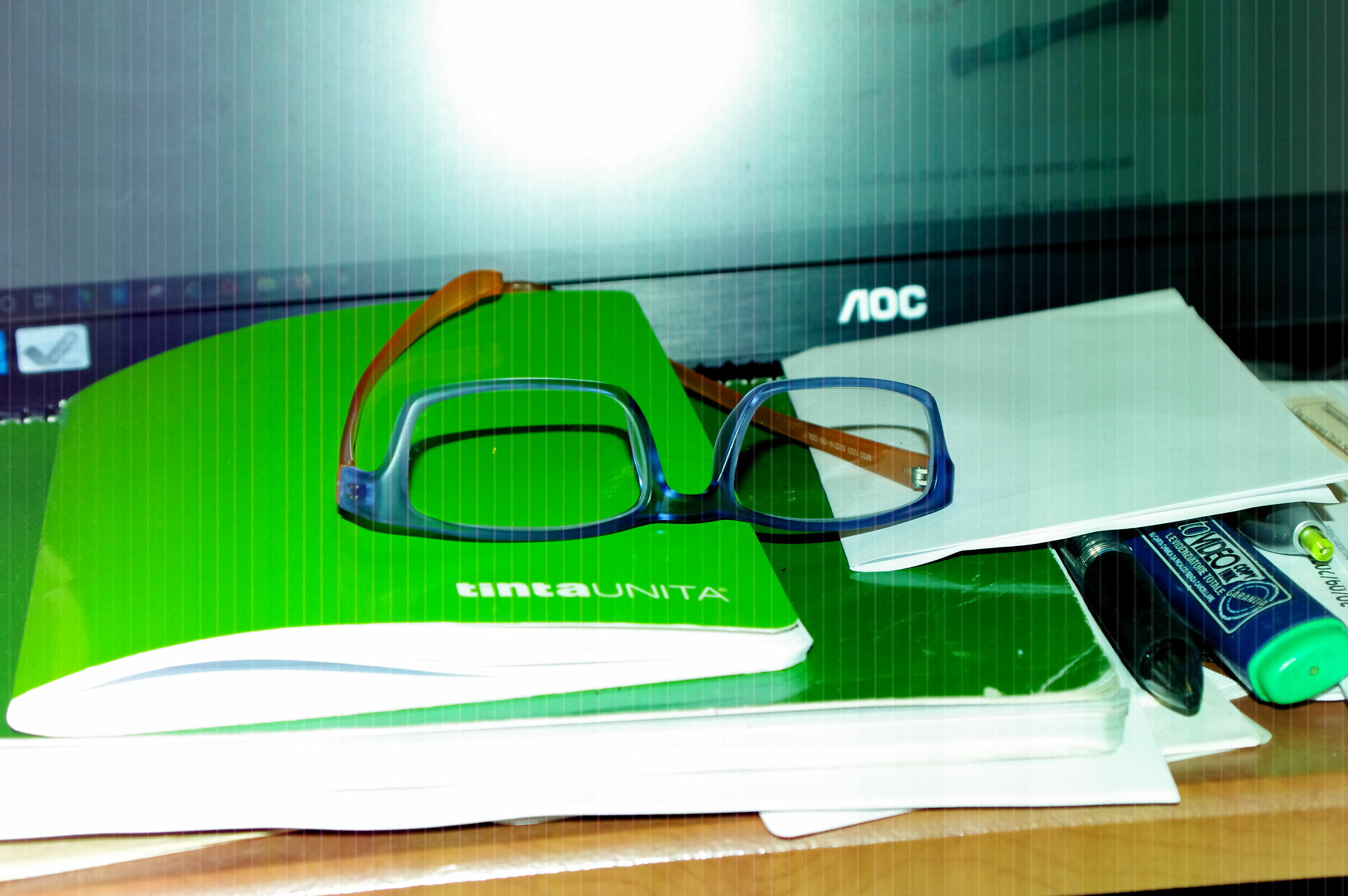 1/100 sec.50.0 mm ISO3200 FLASH P.APERTURE +5EV