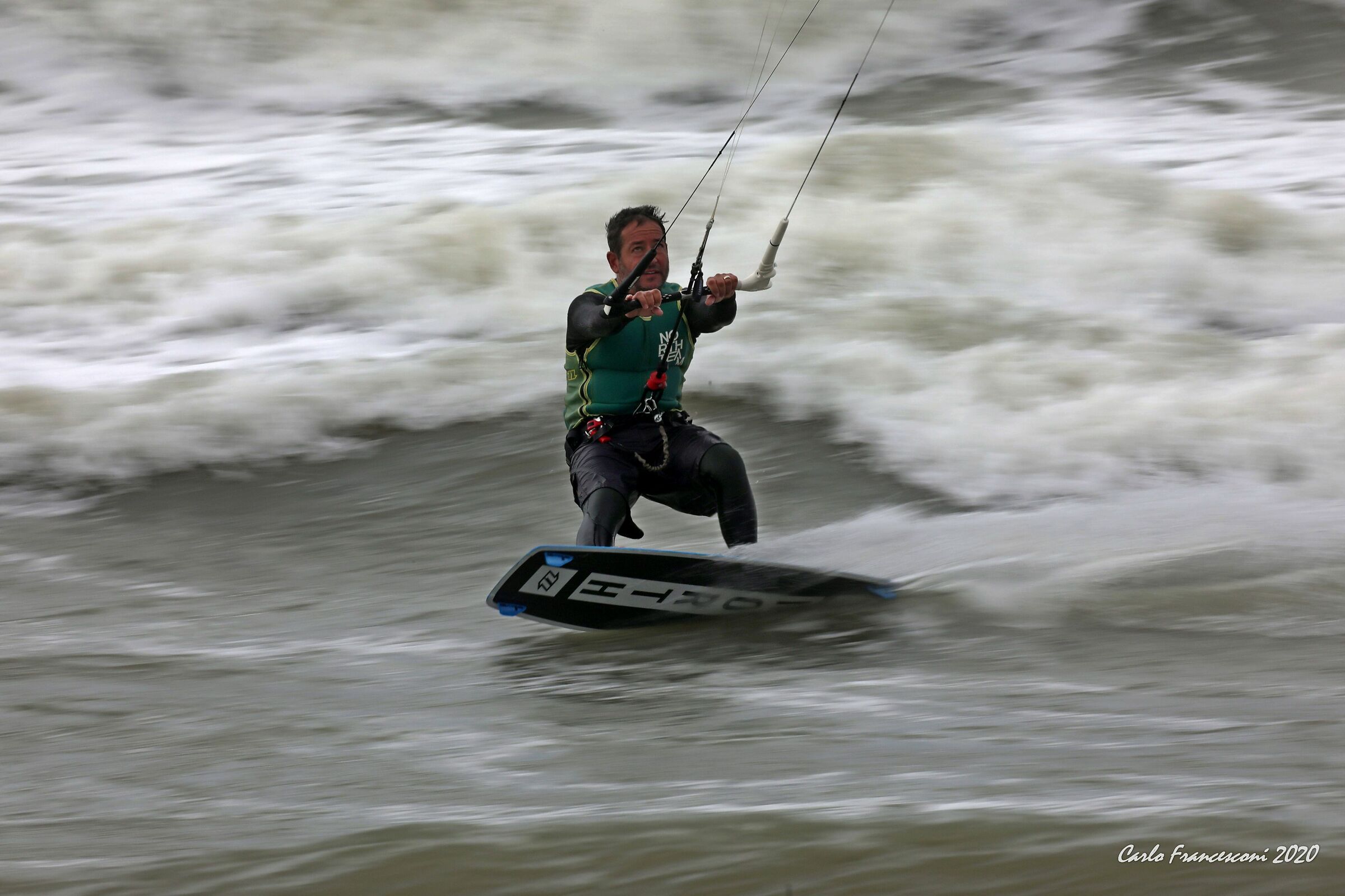 Kite surf a Viareggio effetto mosso