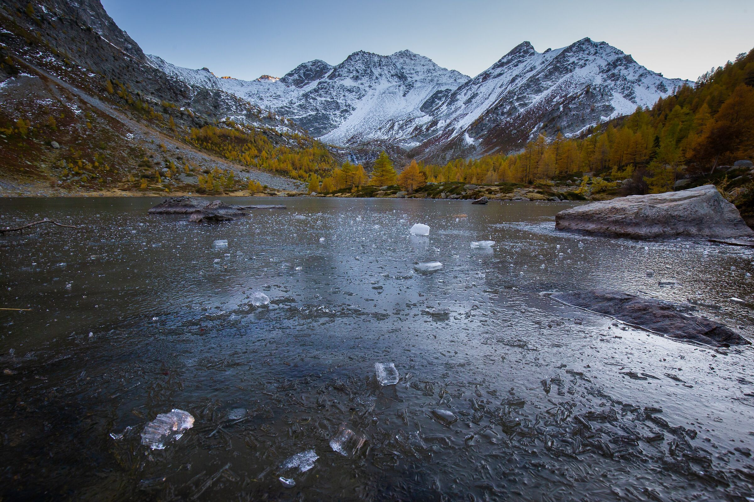 Giochi di ghiaccio al lago d'Arpy