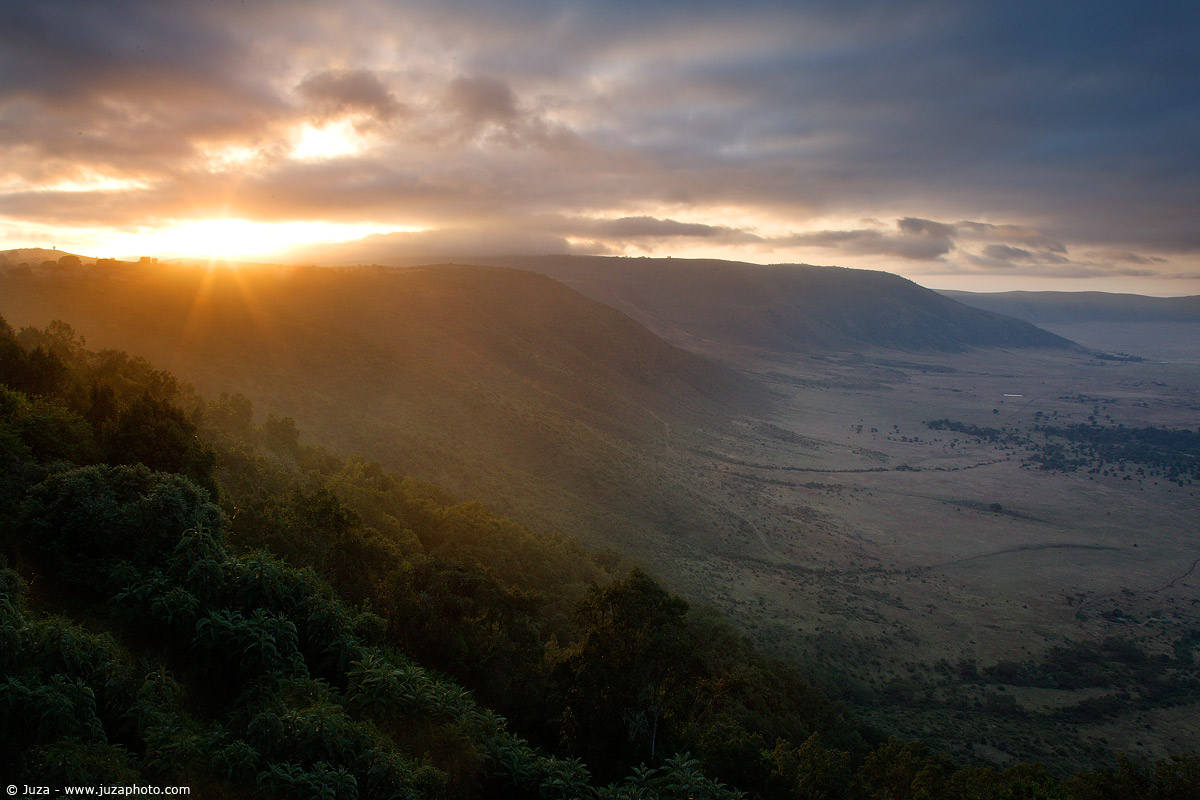 Tramonto sul NgoroNgoro, 007859
