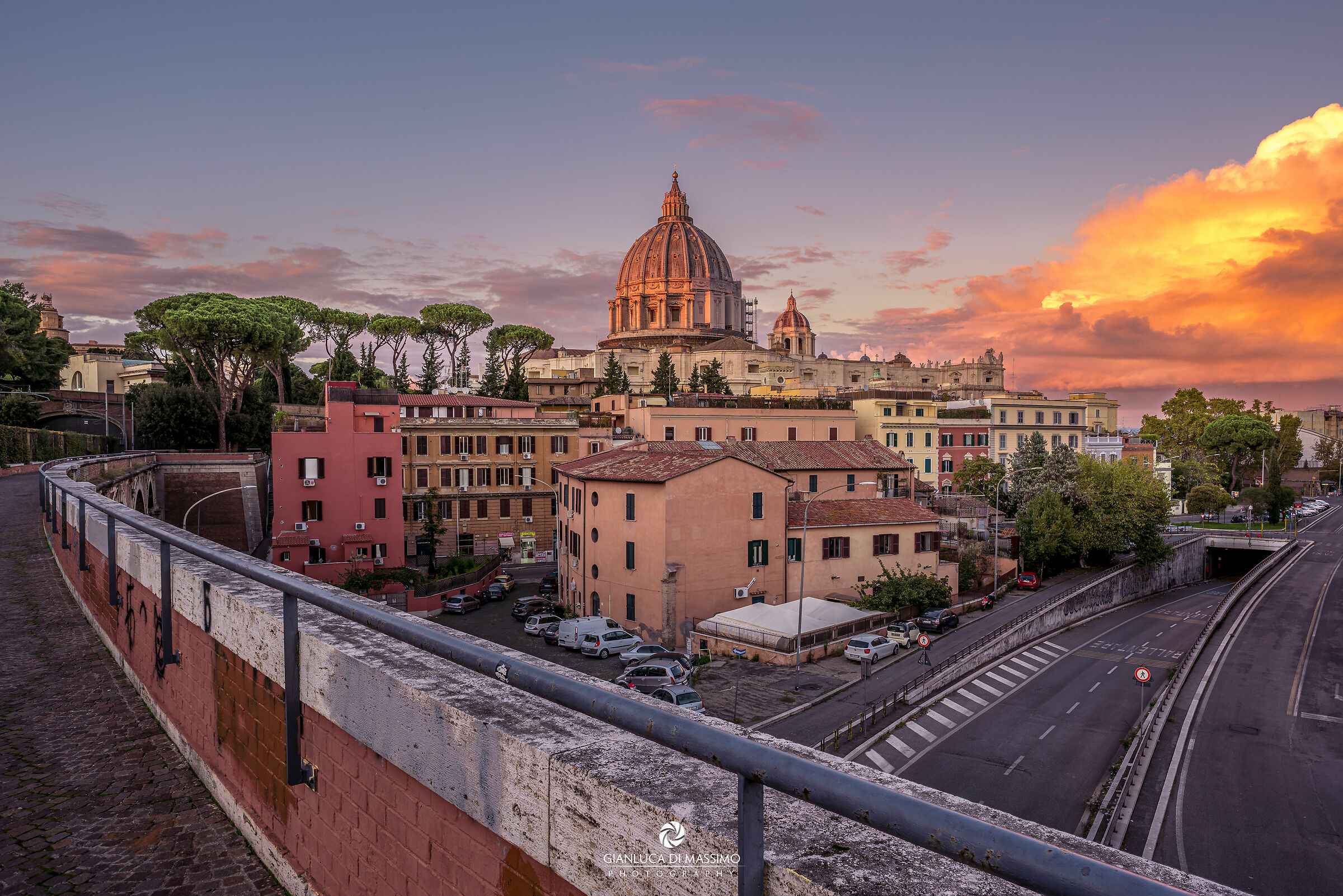 Ottobre Romano, Squarci