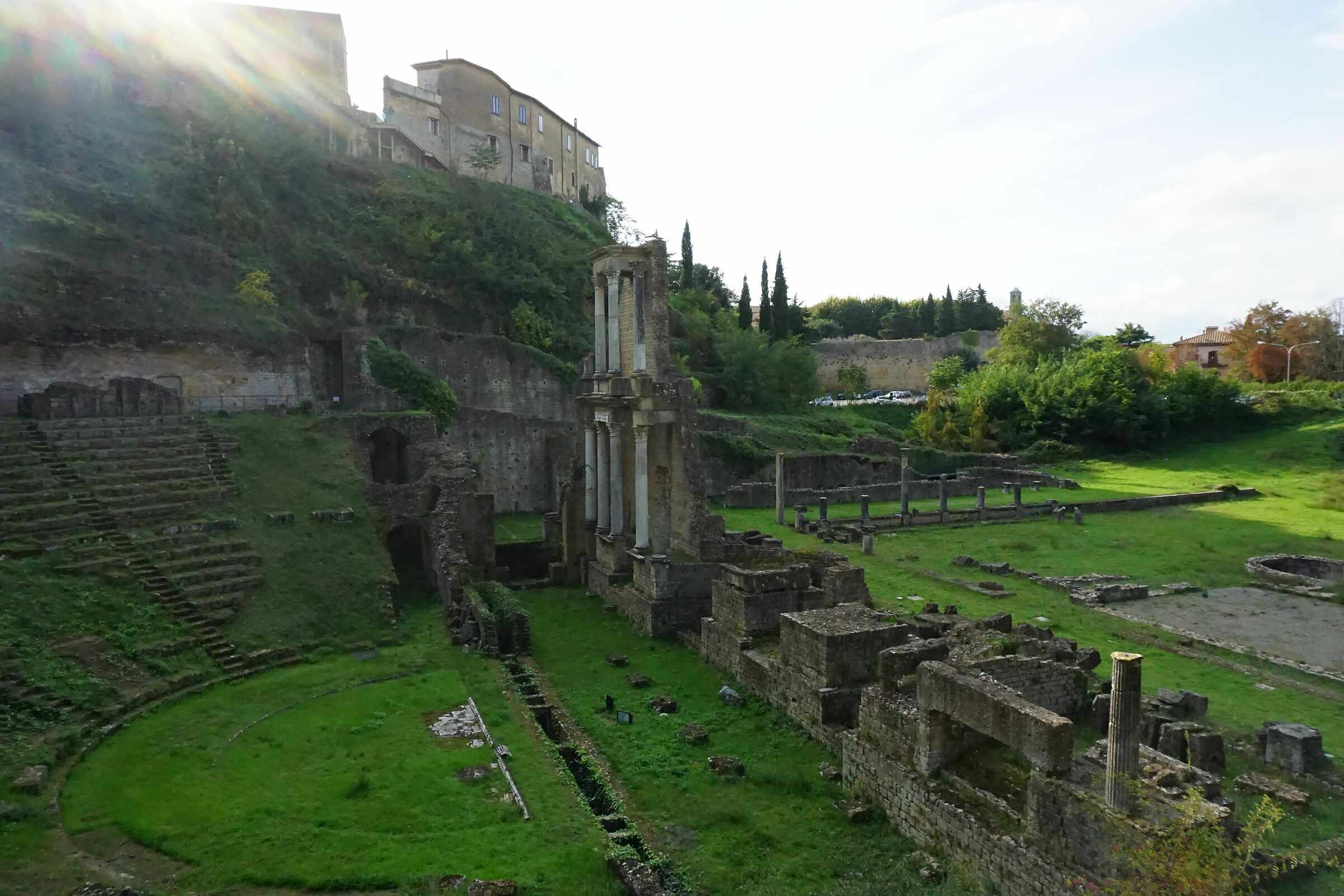Volterra, Teatro Romano e terme