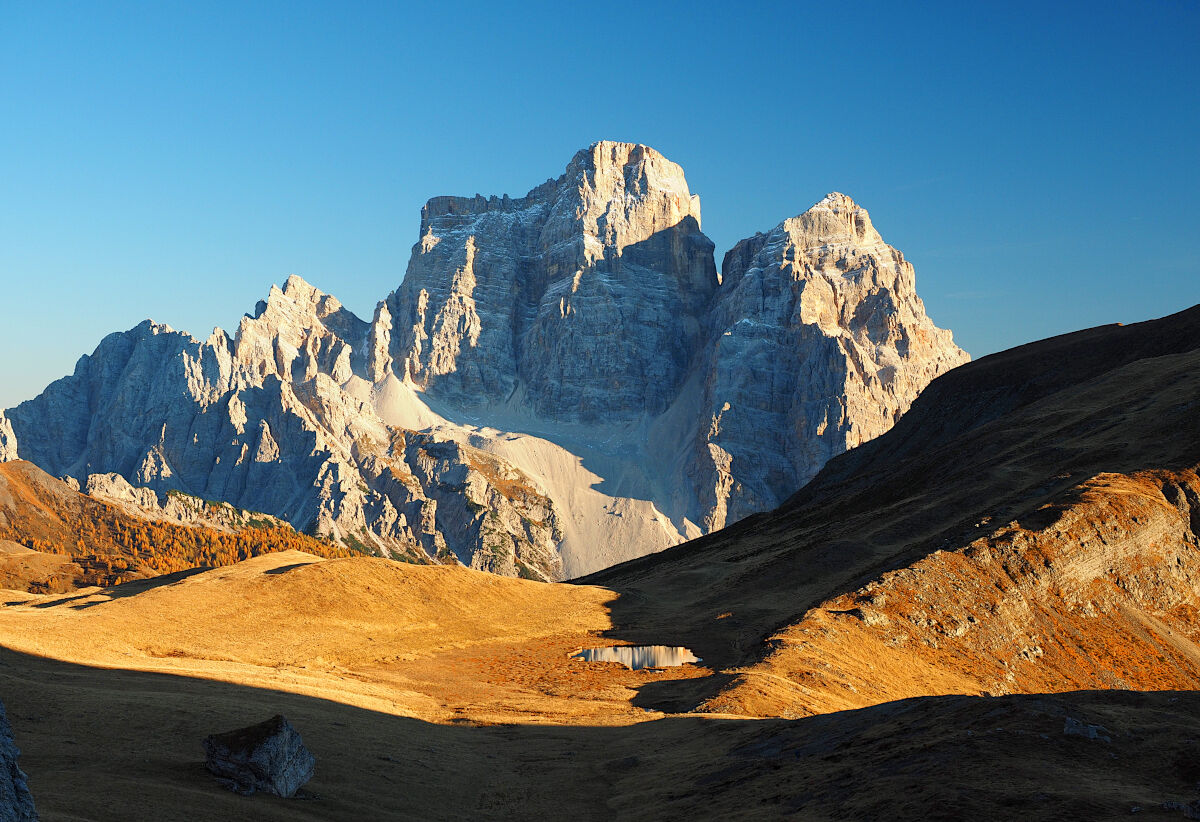The Giant and the Pond