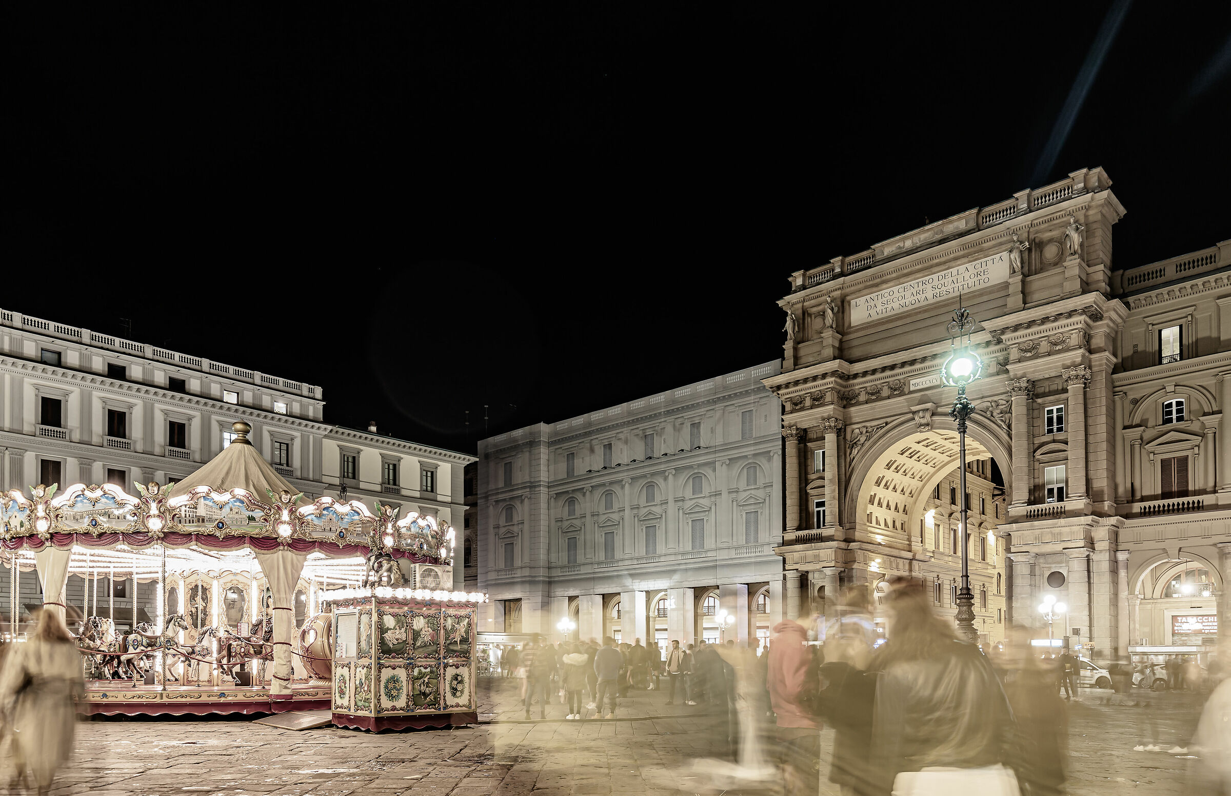 Movida - P.zza del Repubblica Firenze