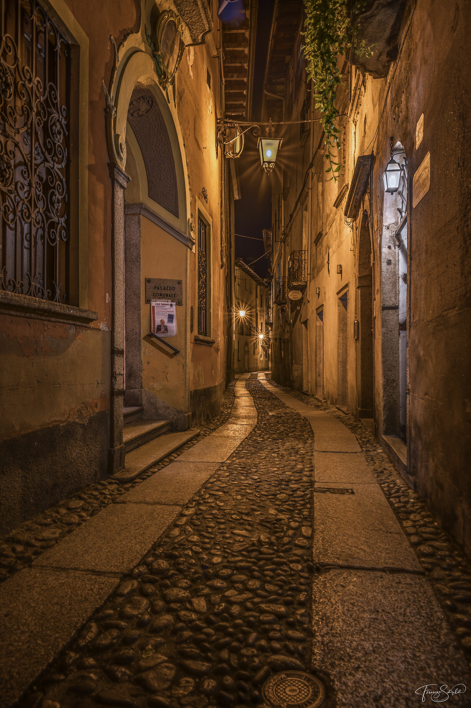 Glimpse of Orta San Giulio