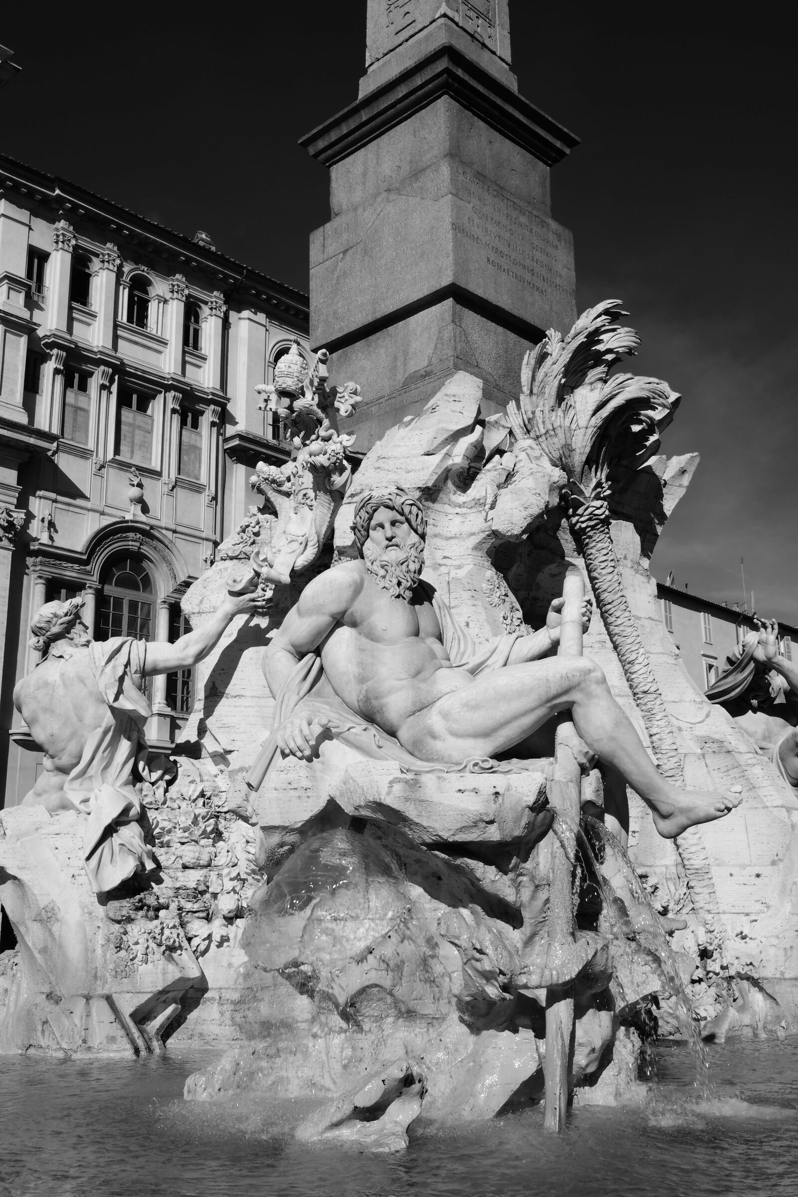 Fontana dei Quattro Fiumi (particolare) - Roma, 2020